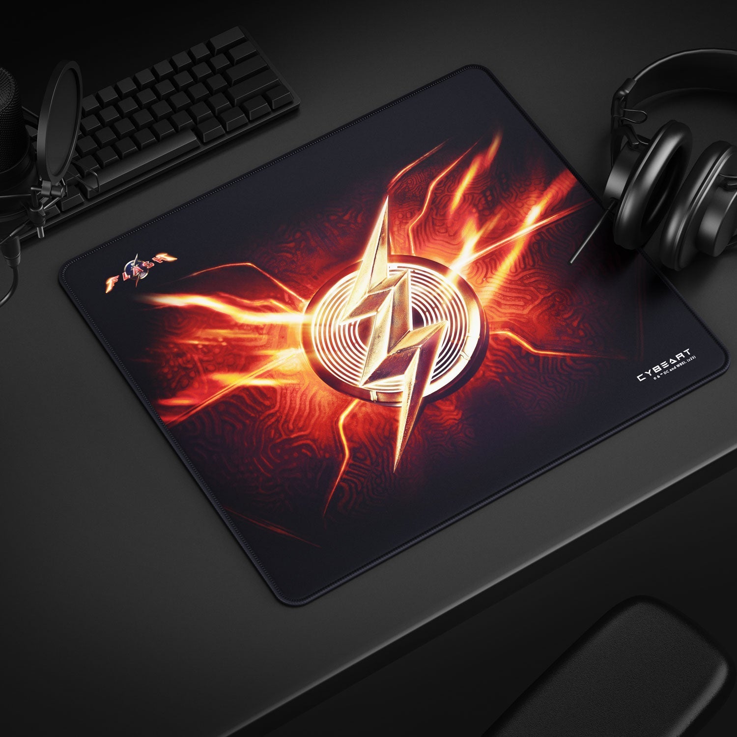 The Flash Gaming Mouse Pad - Velora
