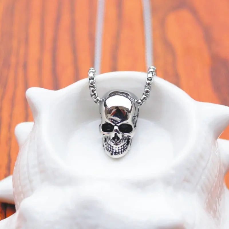 Male titanium steel skull necklace - Velora