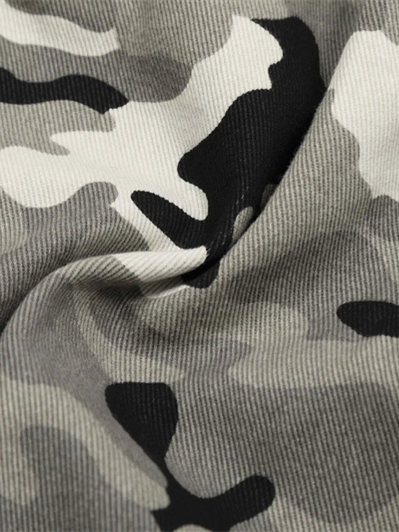 Men's Camouflage Cargo Shorts - Velora Luxury Fashion