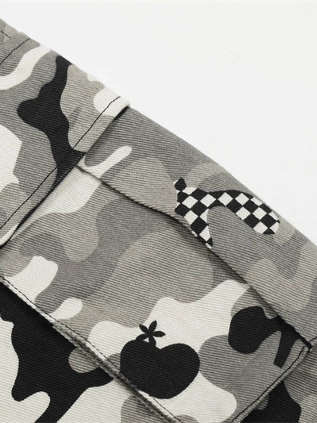 Men's Camouflage Cargo Shorts - Velora Luxury Fashion