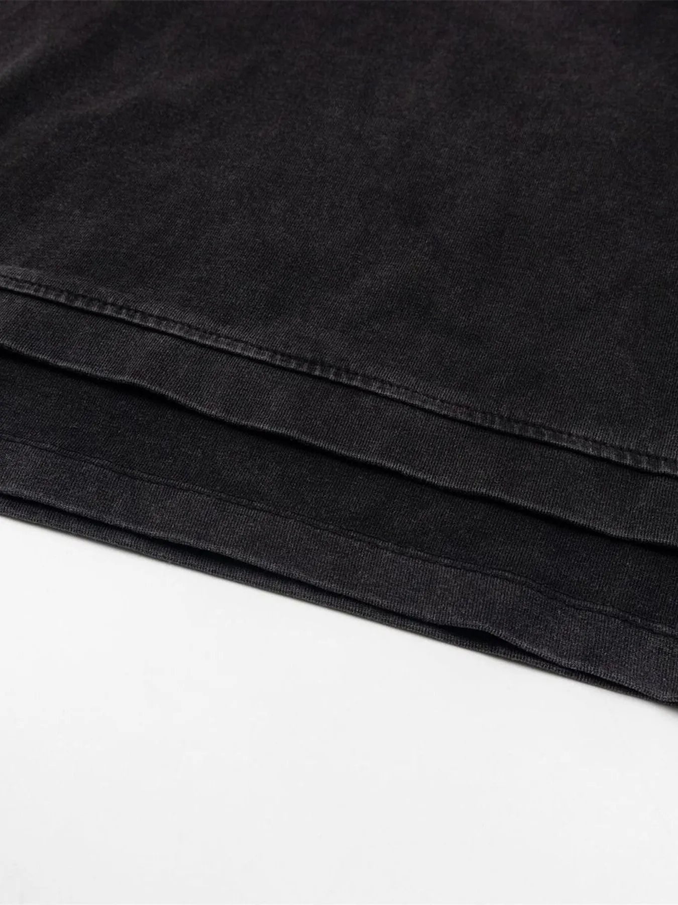 Men's Contrast Sleeve Round Neck Sweatshirt - Velora Luxury Fashion