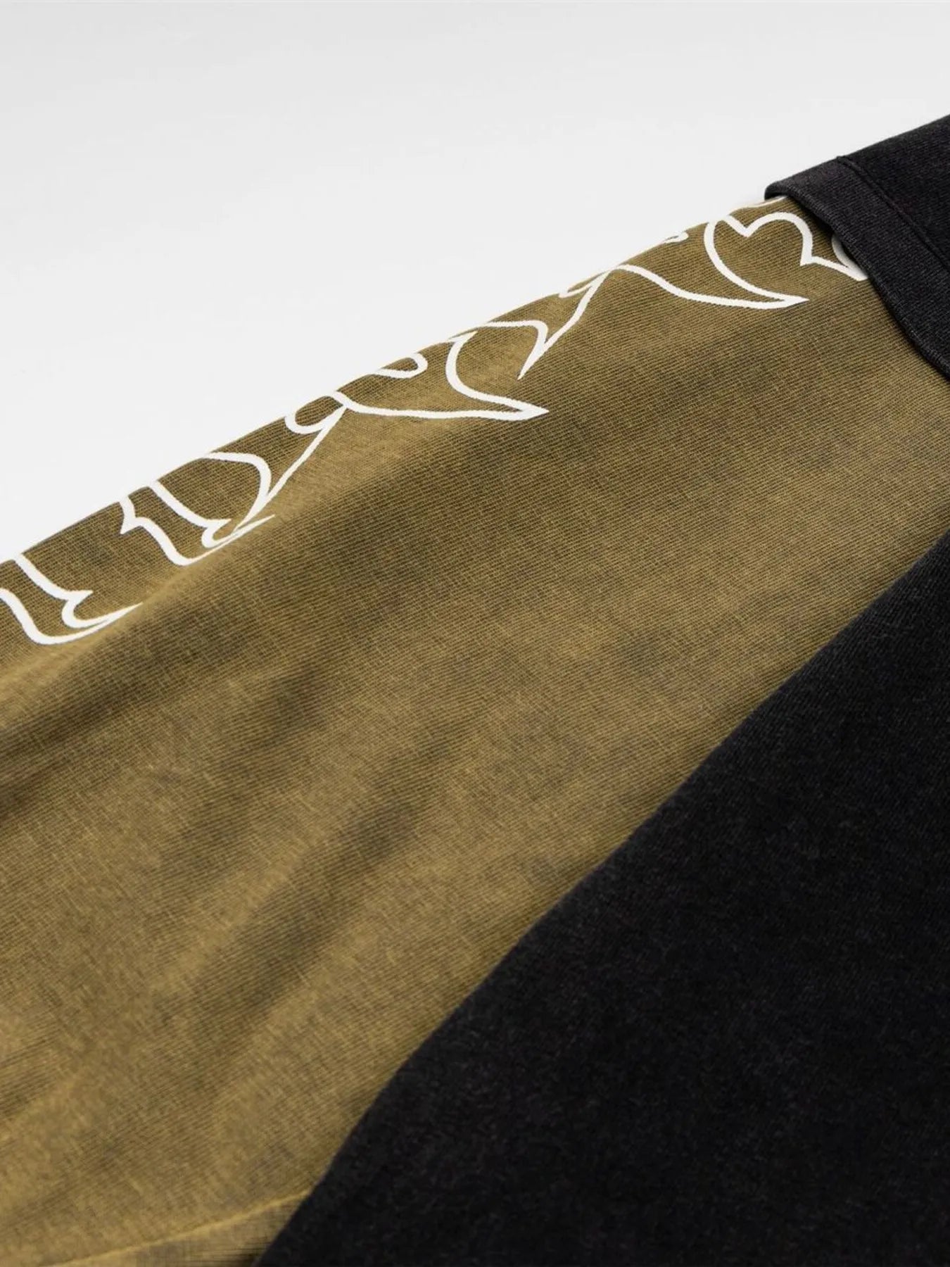 Men's Contrast Sleeve Round Neck Sweatshirt - Velora Luxury Fashion