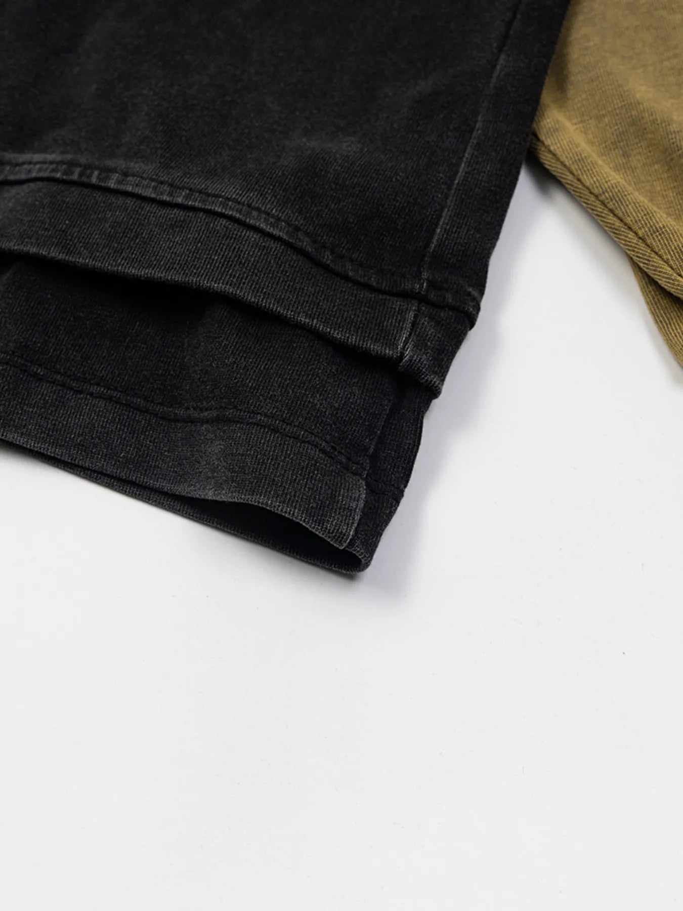 Men's Contrast Sleeve Round Neck Sweatshirt - Velora Luxury Fashion