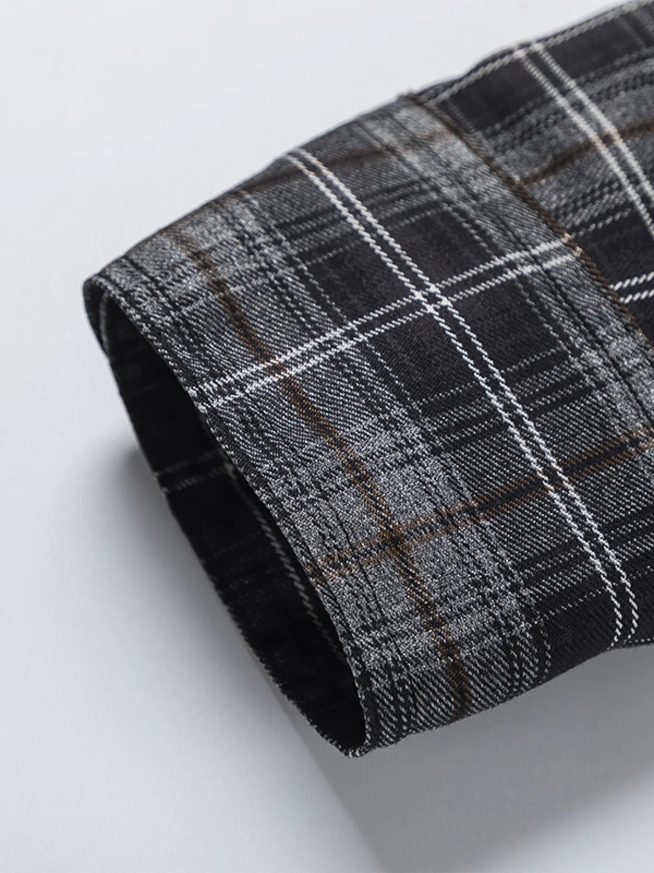 Men's Plaid Button Up Long Sleeve Shirt - Velora Luxury Fashion