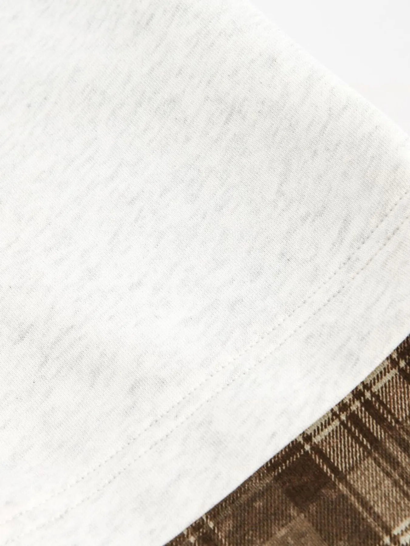 Men's Plaid Sleeve V-Neck Sweatshirt - Velora Luxury Fashion