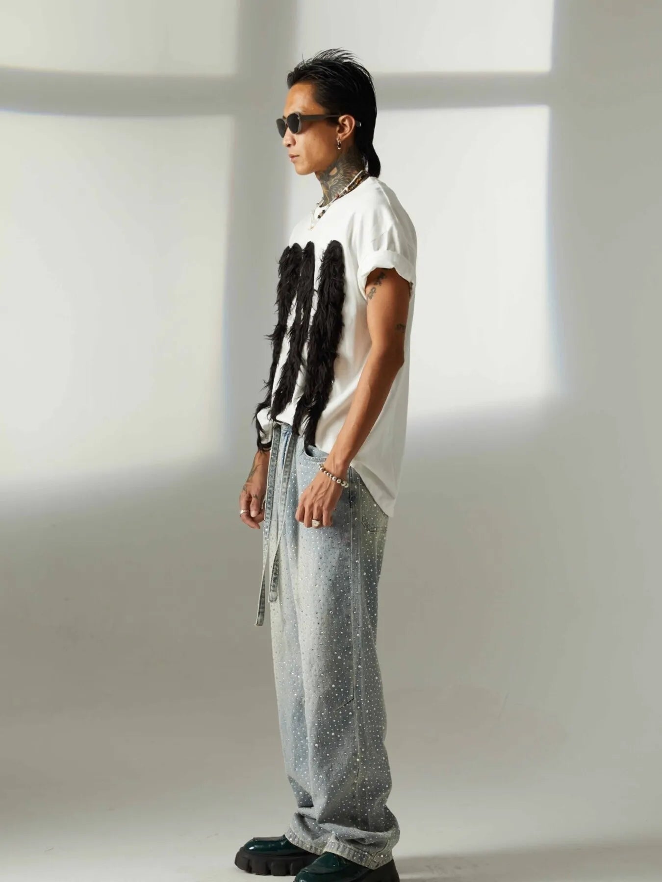 Men's Rhinestone Embellished Wash Relaxed Fit Jeans - Velora Luxury Fashion