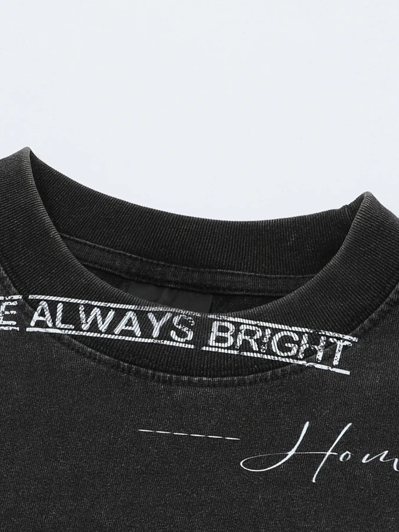 Men's Round Neck Long Sleeve T-Shirt - Velora Luxury Fashion