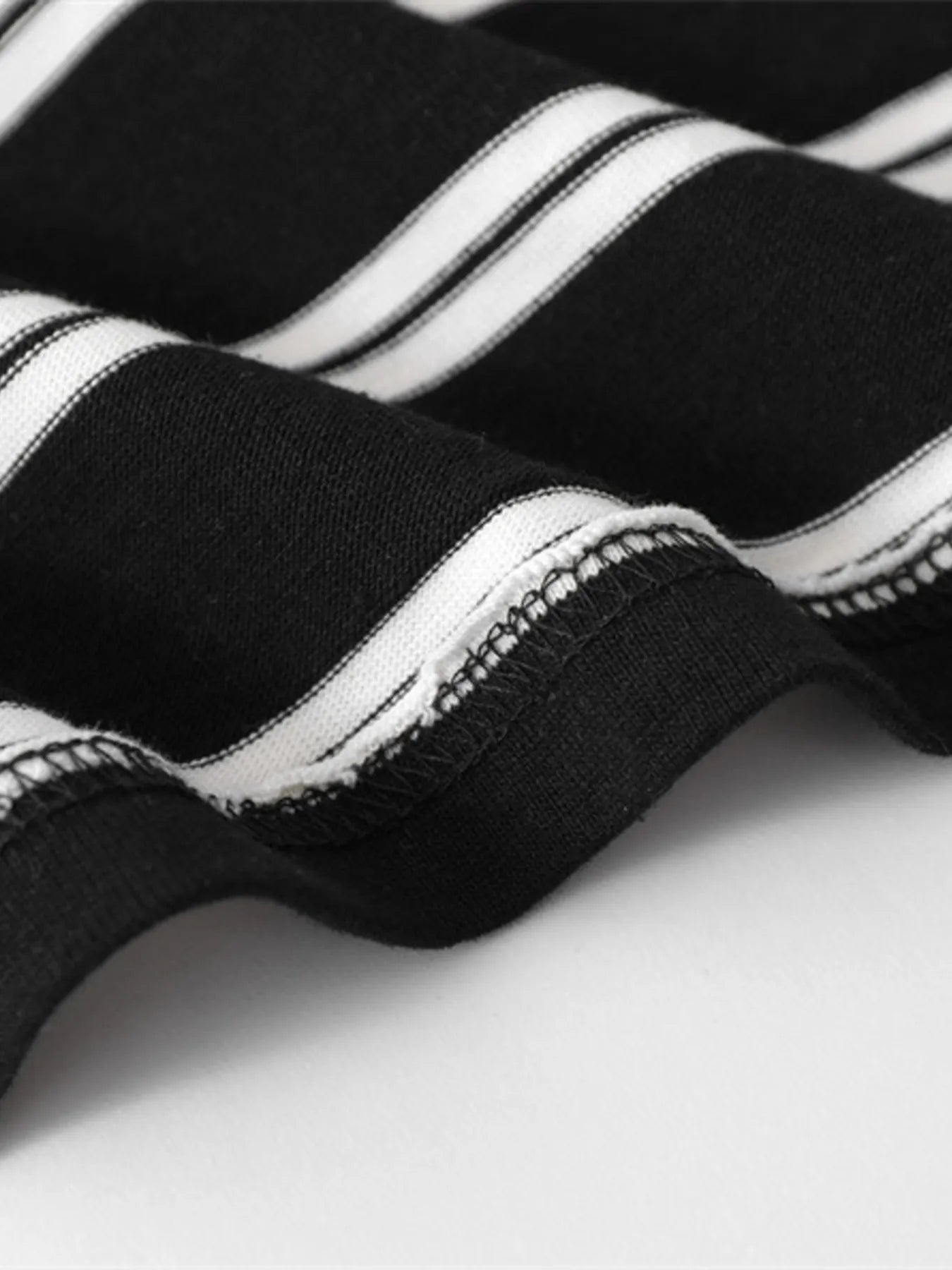 Men's Striped Round Neck Long Sleeve T-Shirt - Velora Luxury Fashion