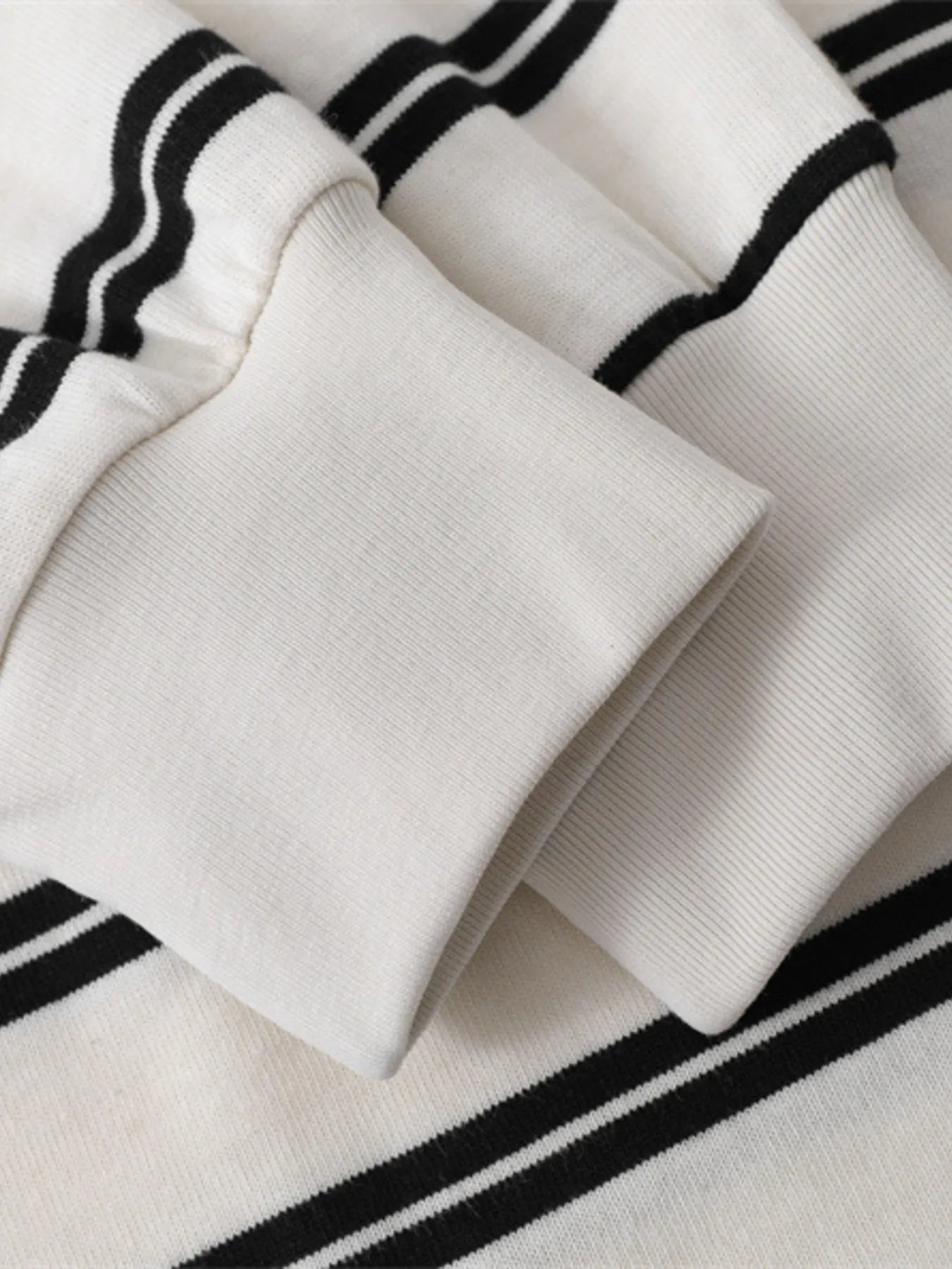 Men's Striped Round Neck Long Sleeve T-Shirt - Velora Luxury Fashion