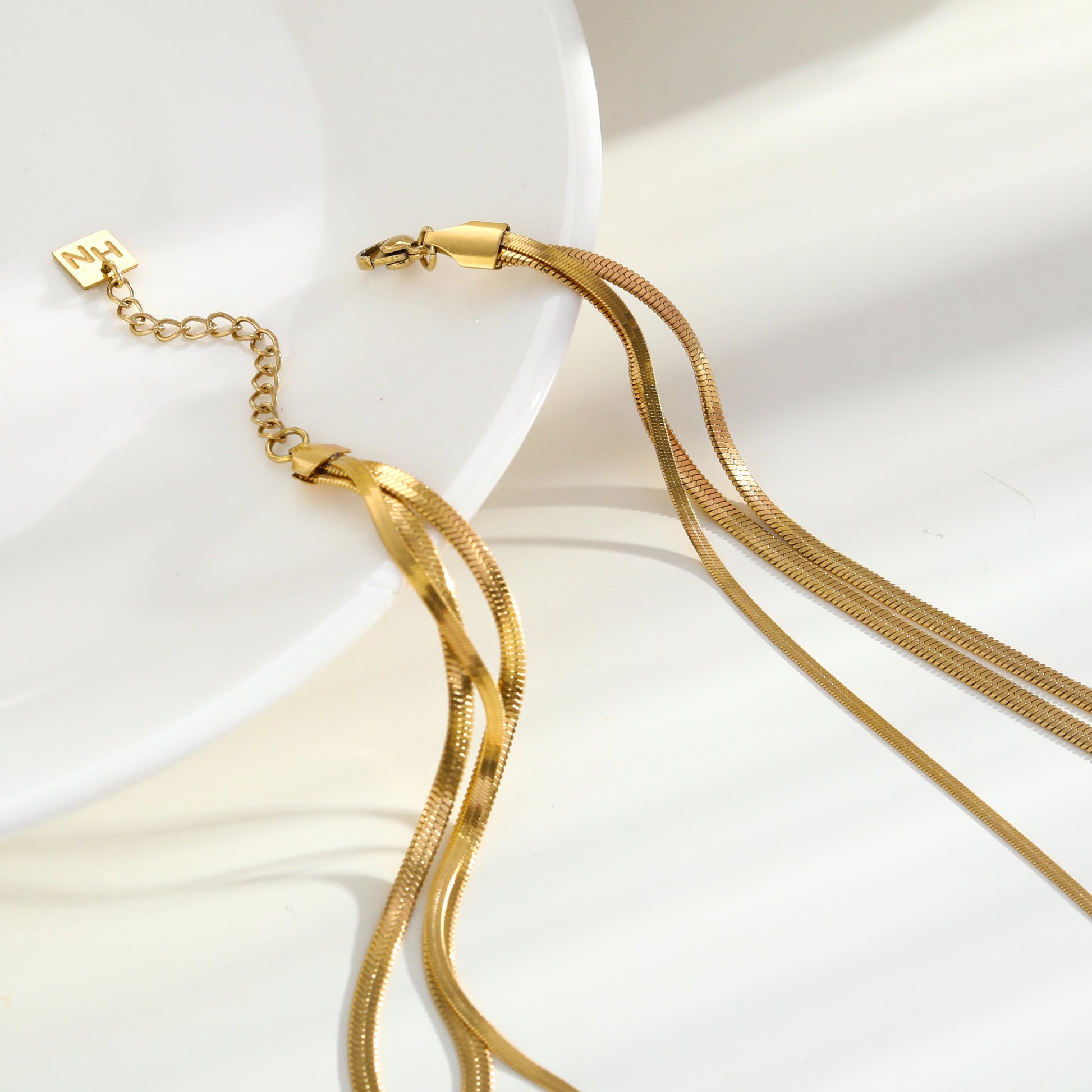 NALA: Snake-Skin Textured Triple Layered Gold Necklace - Velora Luxury Fashion