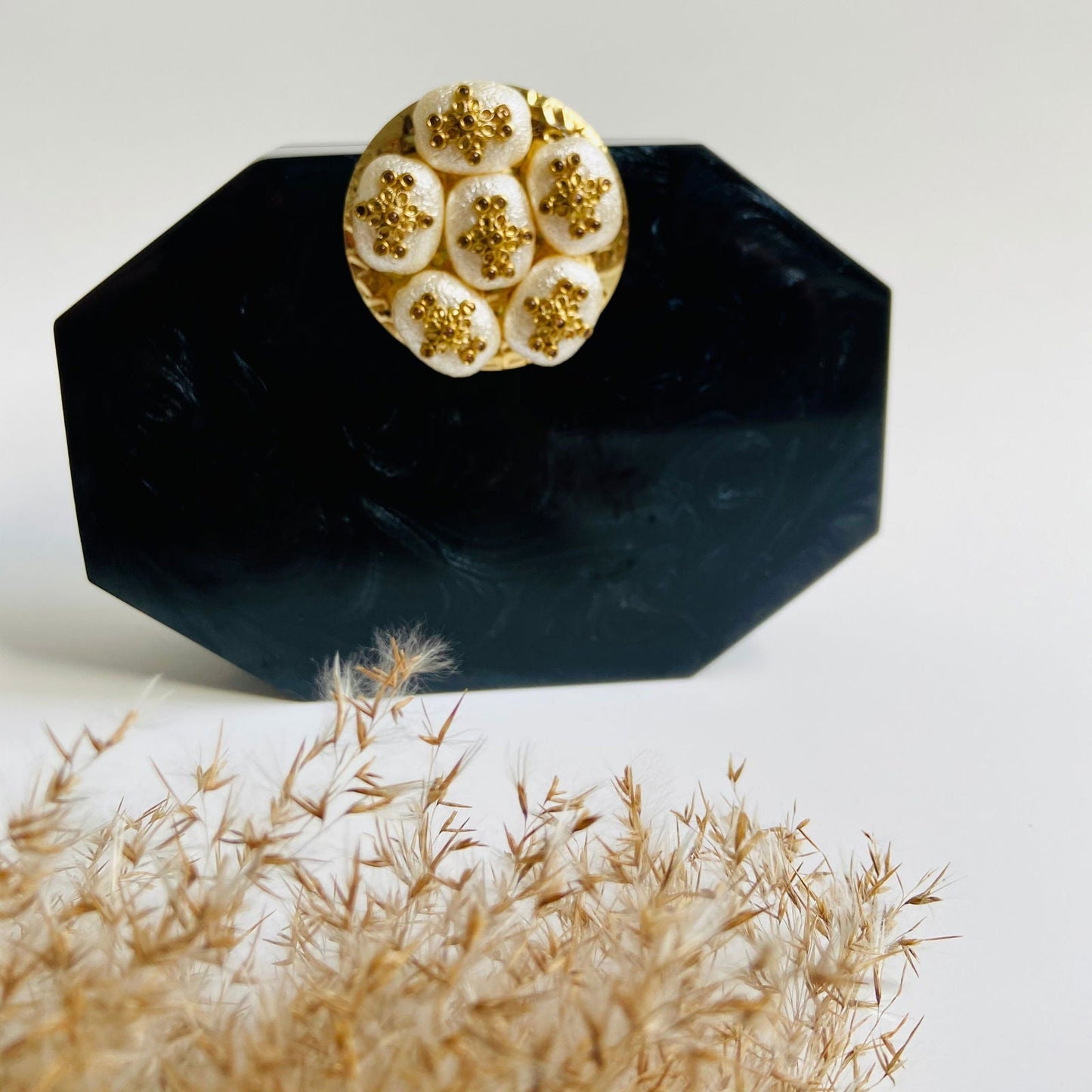 NISHA - Velora Luxury Fashion