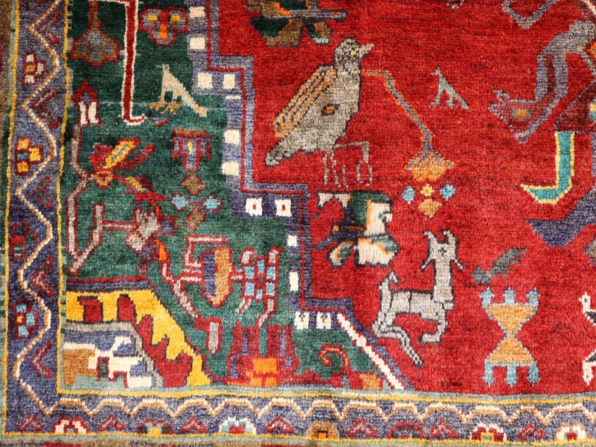 NW Persian Rug | 5' 1” x 9' - Velora Luxury Fashion