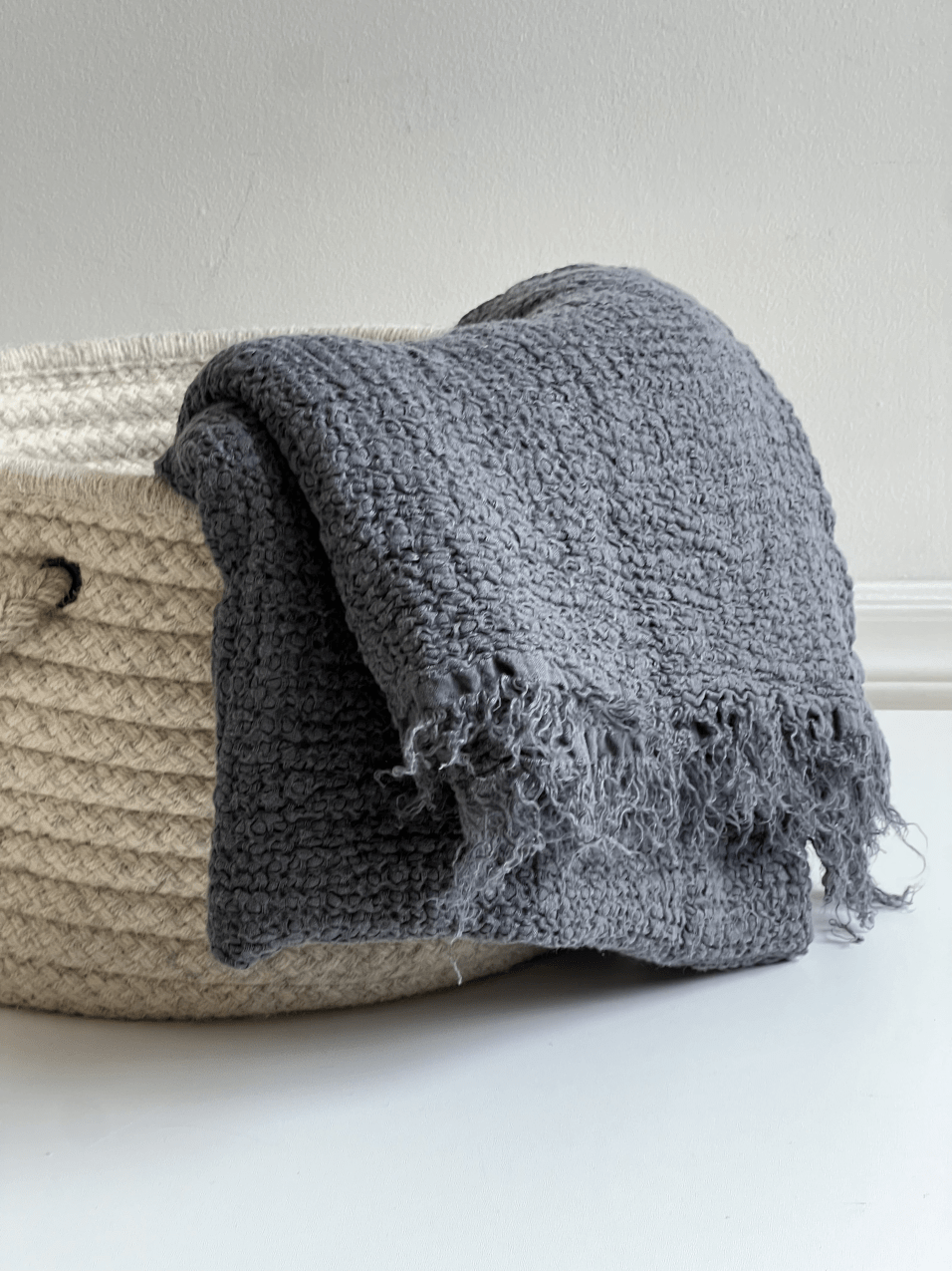 Nantucket Linen Throw - available in 5 colors - Velora Luxury Fashion