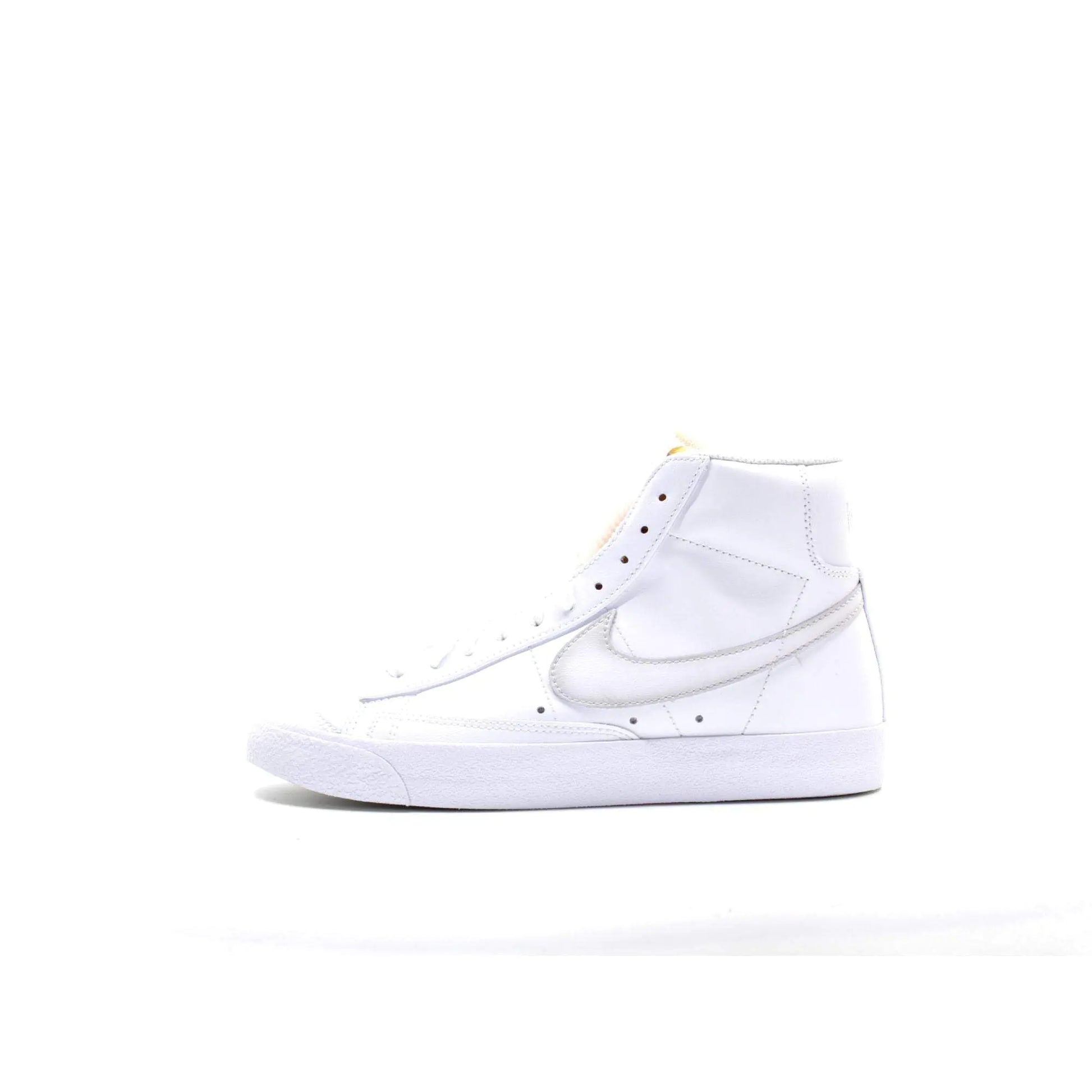 Nike Blazer Mid '77 Vintage NAS White Size 12 - Velora Luxury Fashion