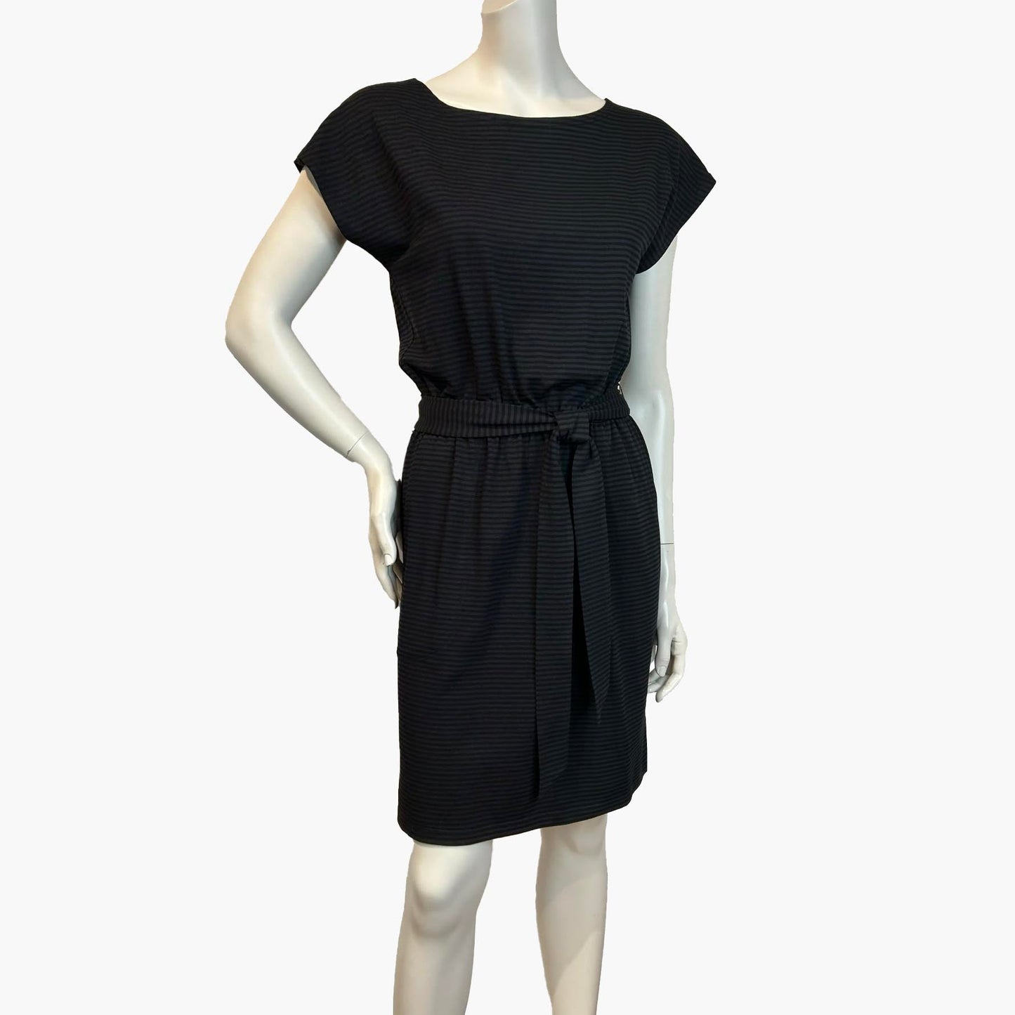 OCOBA Belted Dress w/pockets - Velora Luxury Fashion