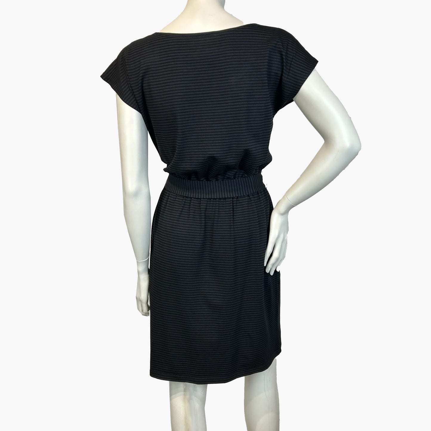 OCOBA Belted Dress w/pockets - Velora Luxury Fashion