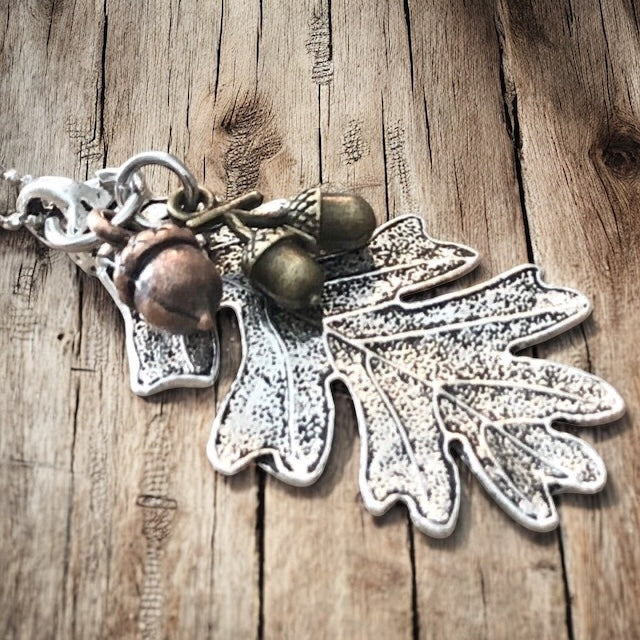 Oak Leaf & Acorn Necklace – Silver-Tone or Bronze-Tone Forest Pendant - Velora Luxury Fashion