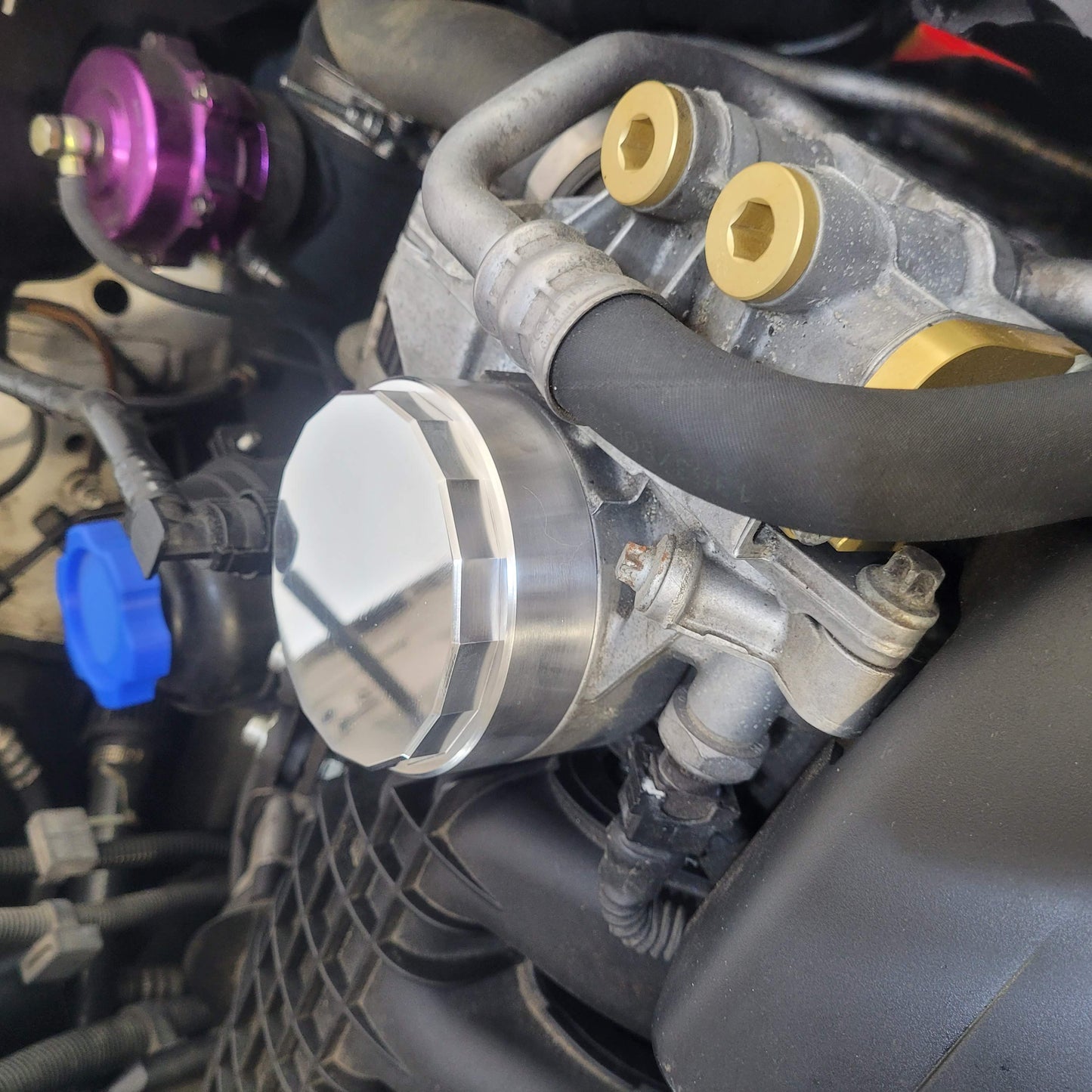 Oil Filter Cap Billet Aluminum for BMW N54 N55 S55 N51 N52 N20 N26 335i - Velora Luxury Fashion