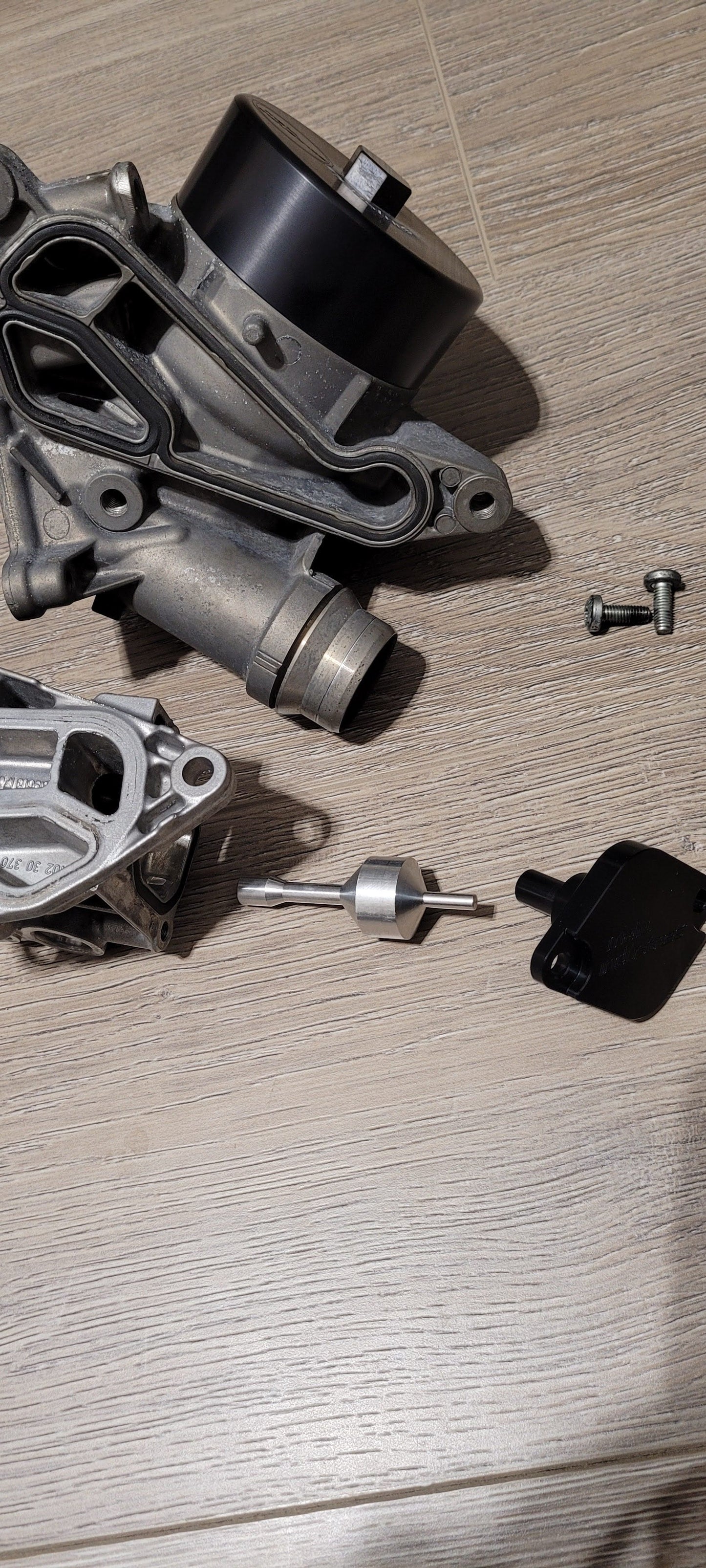 Oil Thermostat Racing Valve for BMW 335i, 135i, N54, S55, N55 - Velora Luxury Fashion