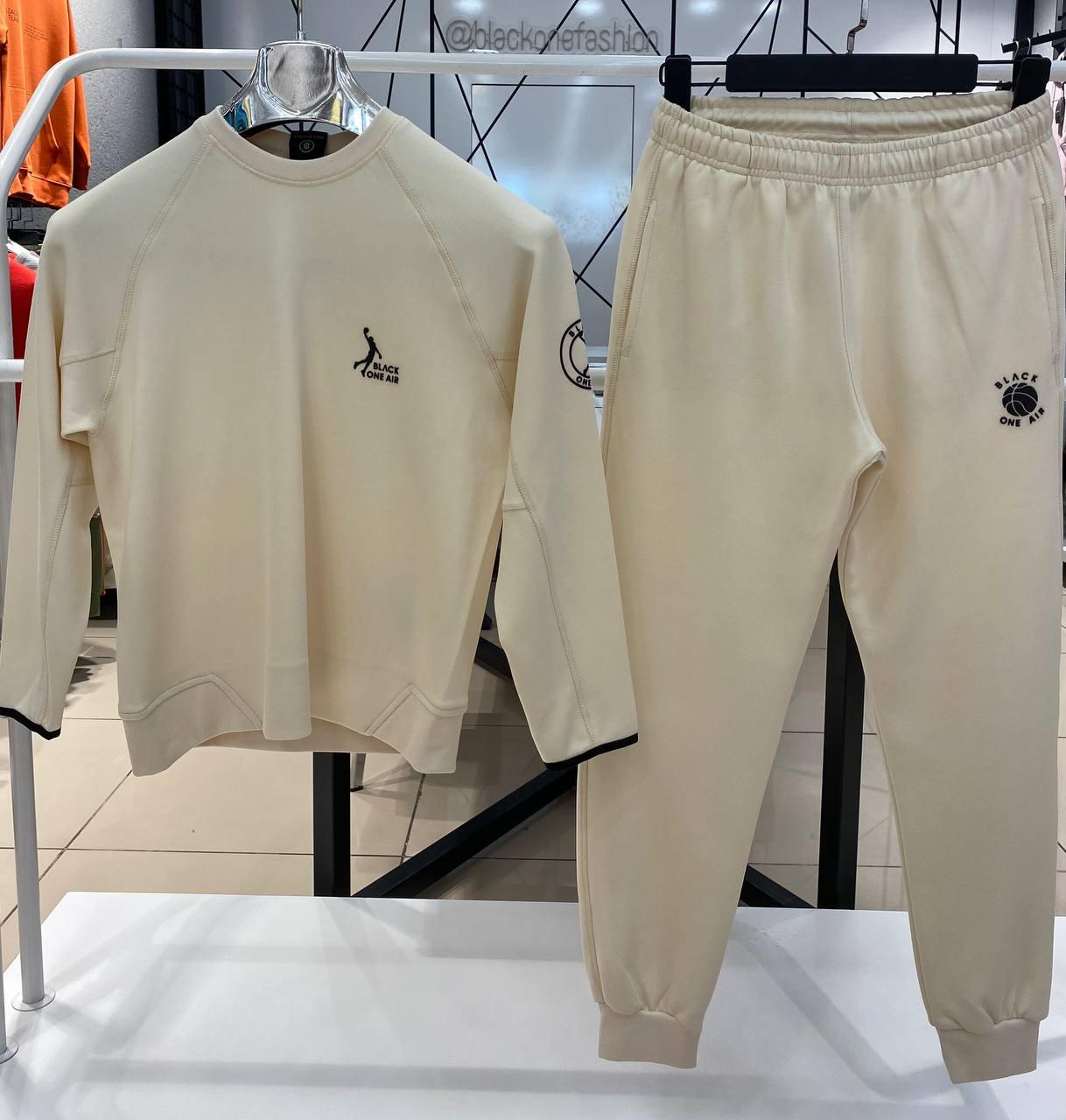 One Air Unisex Joggers Set - Velora Luxury Fashion