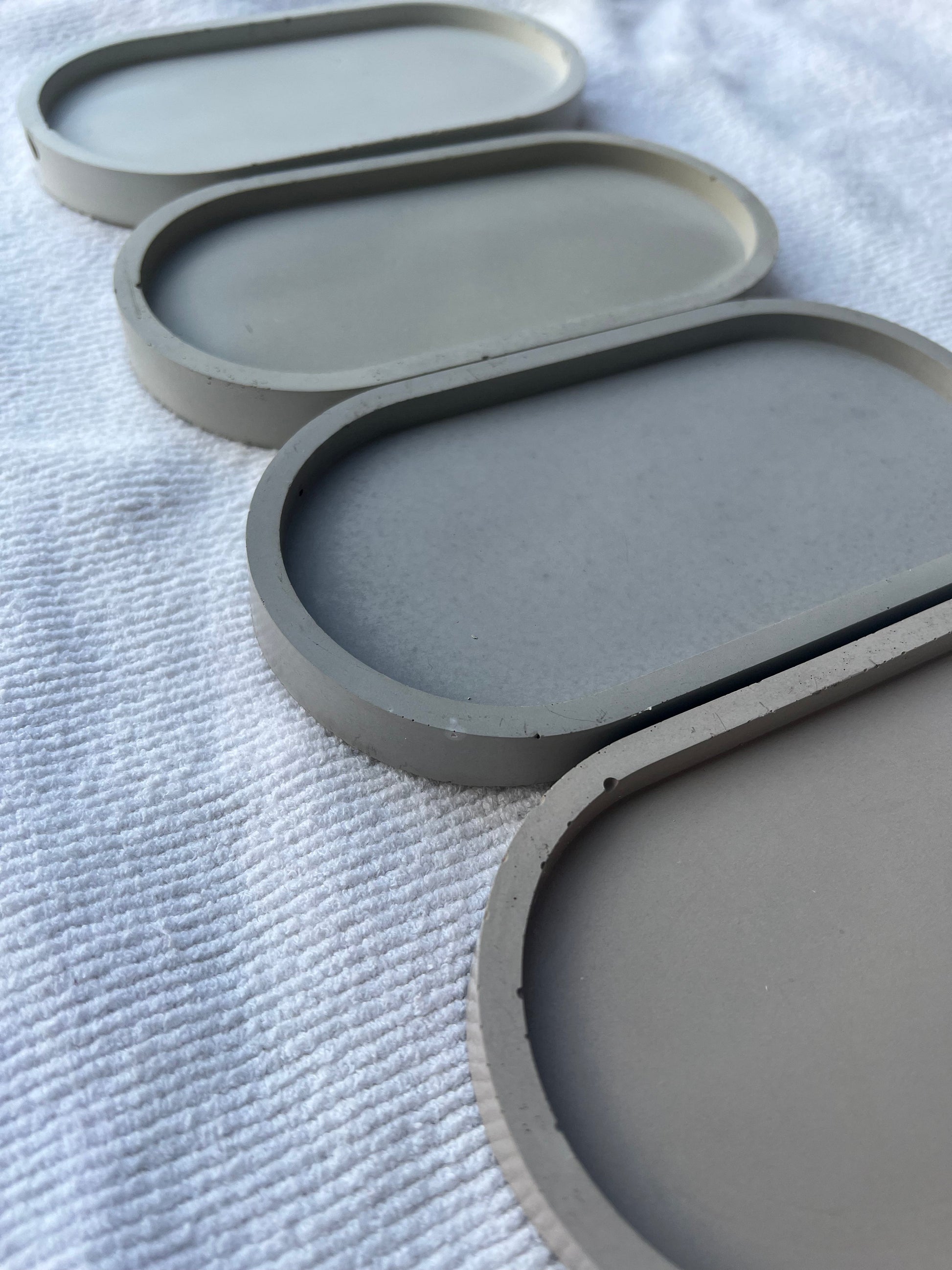 Oval Trays - Velora Luxury Fashion