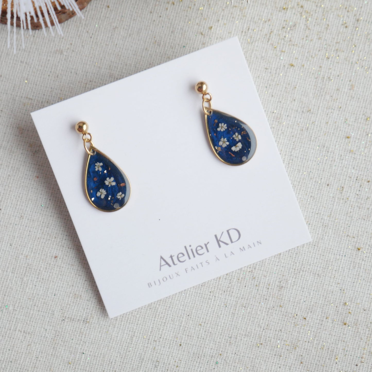 Boucles d’oreilles Céleste avec fleurs de carotte - goute (moyen) - Velora