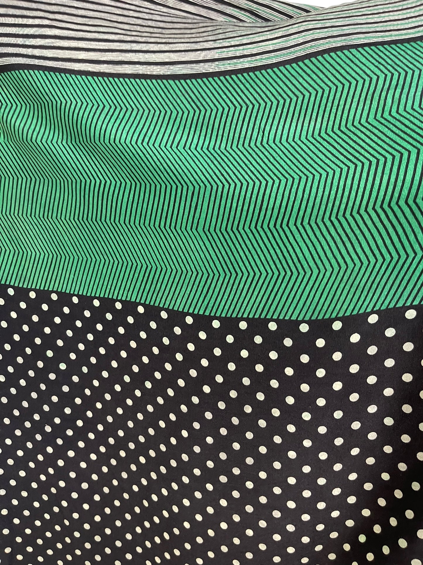 PRC6498 Avatar Pure Silk Cardigan - Velora