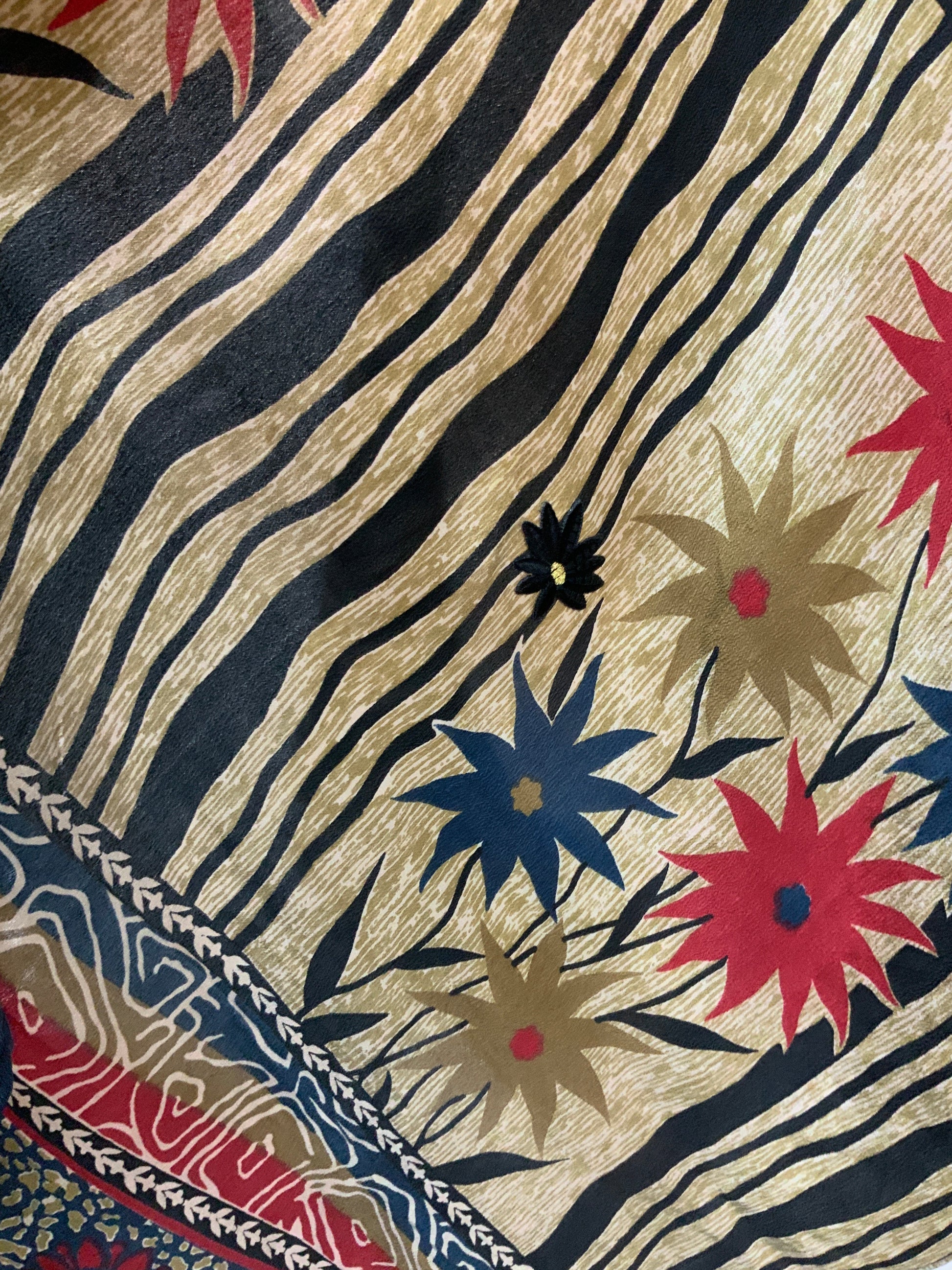 PRC6676 Avatar Pure Silk Cardigan - Velora