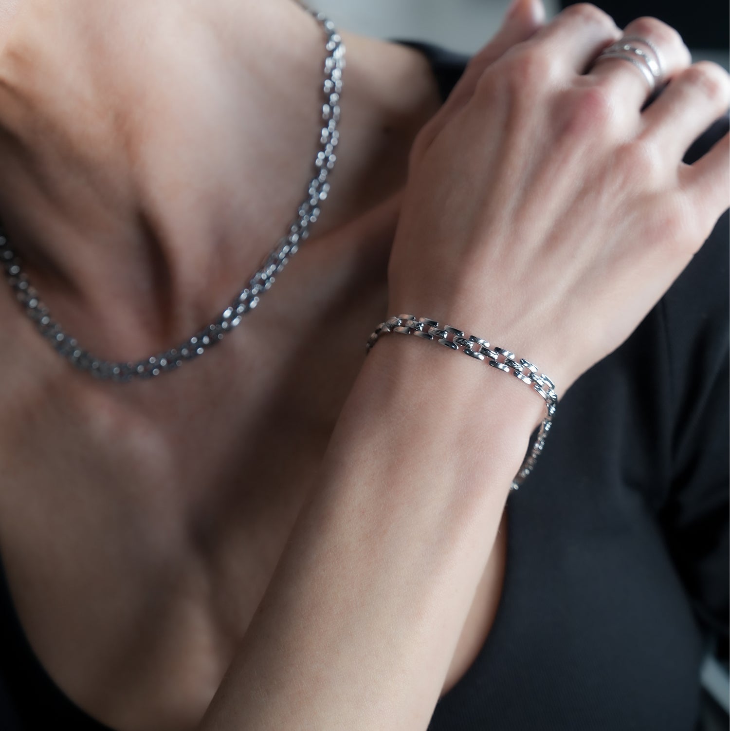 PROVINIA: Retro Watch Style Strap Bracelet in Silver - Velora