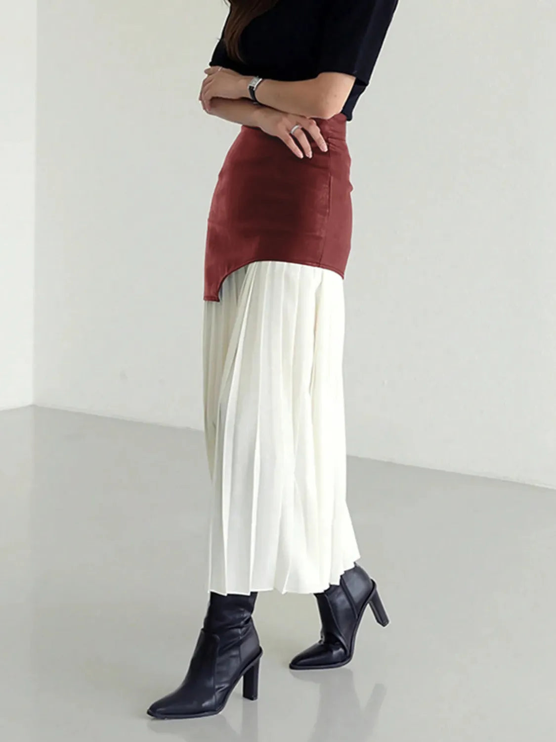 Patchwork Contrast Pleated Skirt - Velora Luxury Fashion