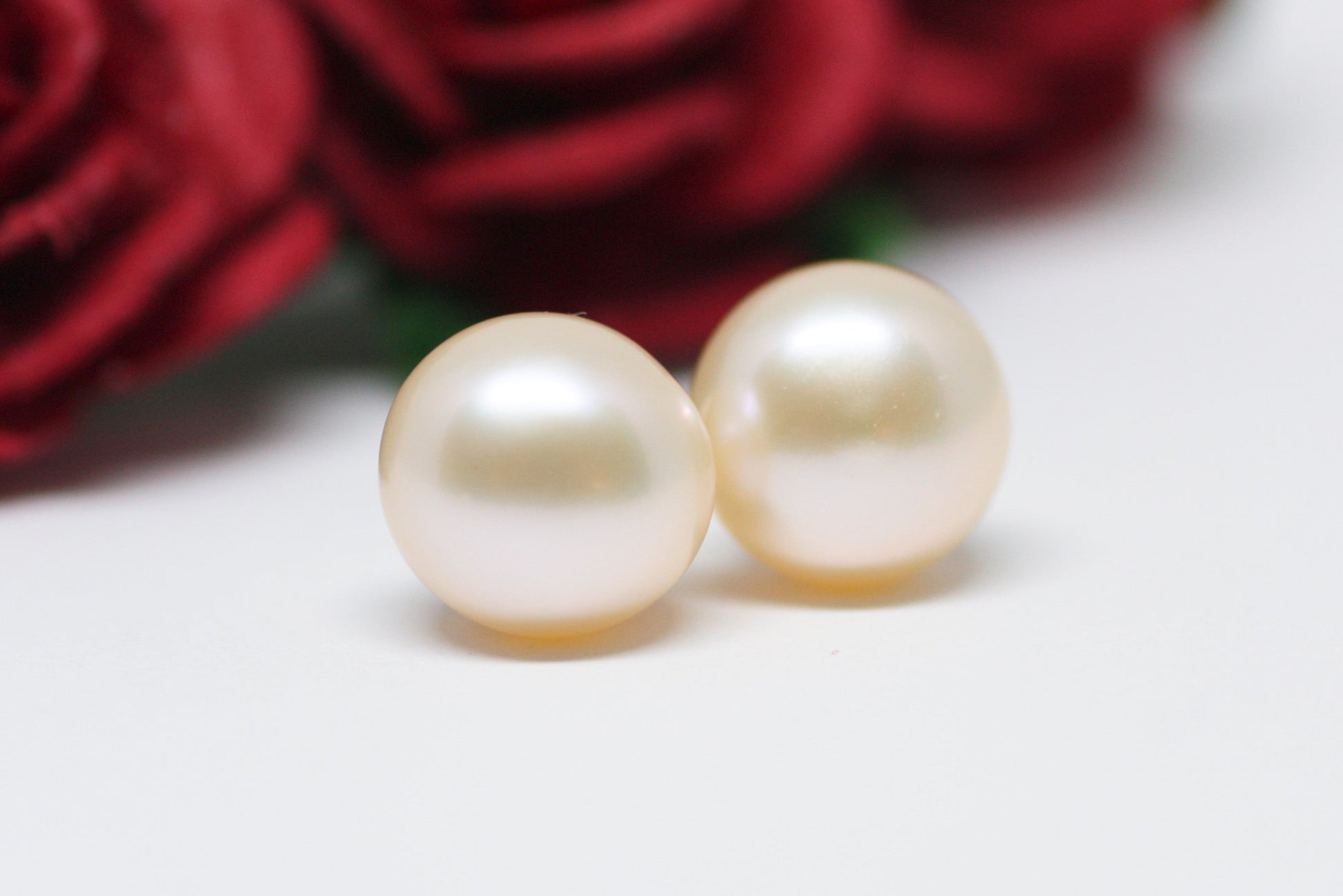 Peach Pink Pearl Stud Earrings 8mm - Velora Luxury Fashion