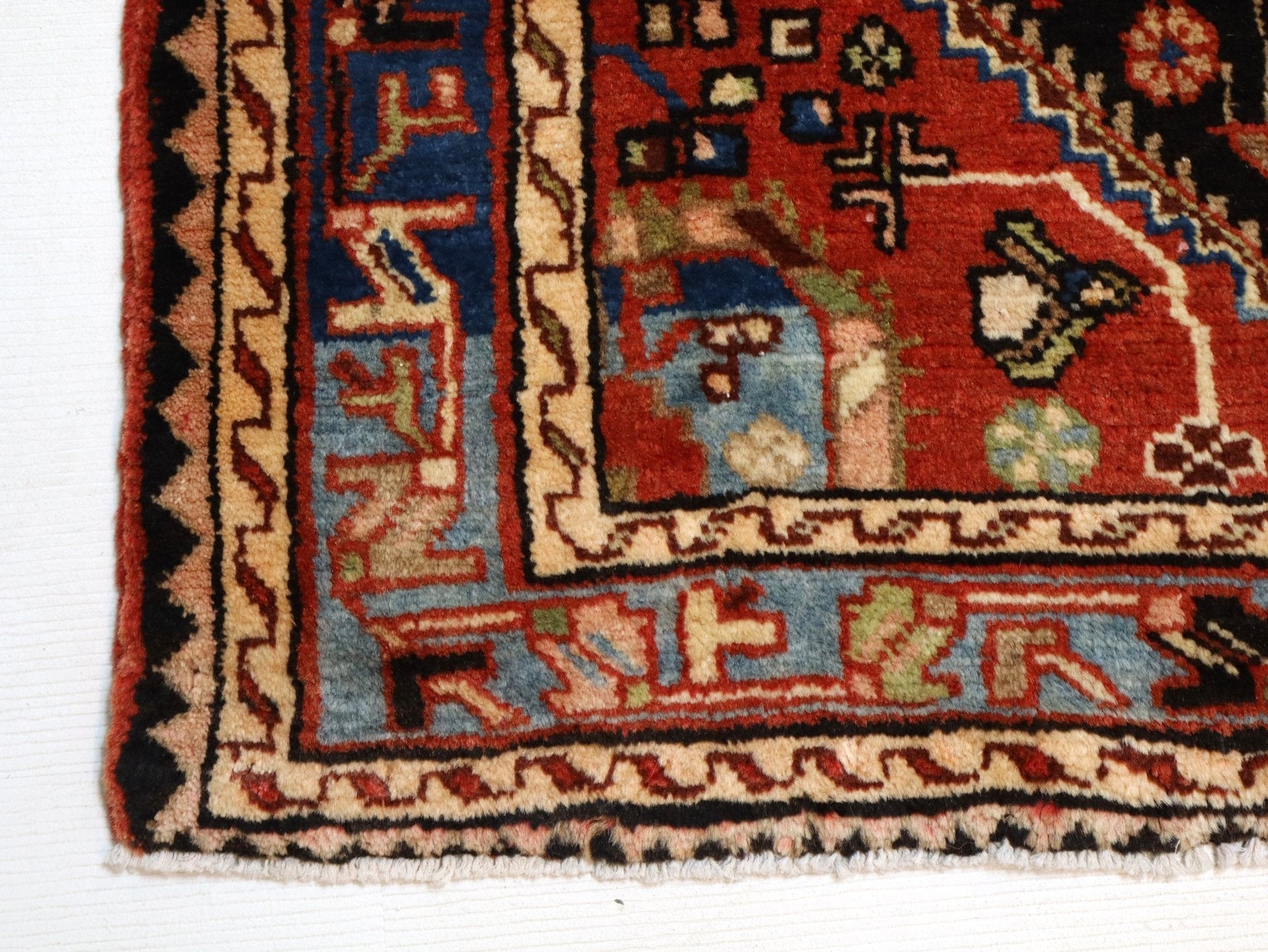 Persian Hamadan Rug | 2' 10” x 4' 11" - Velora Luxury Fashion