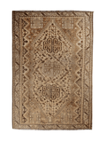 Persian Shiraz Rug | 5' 5” x 7' 11