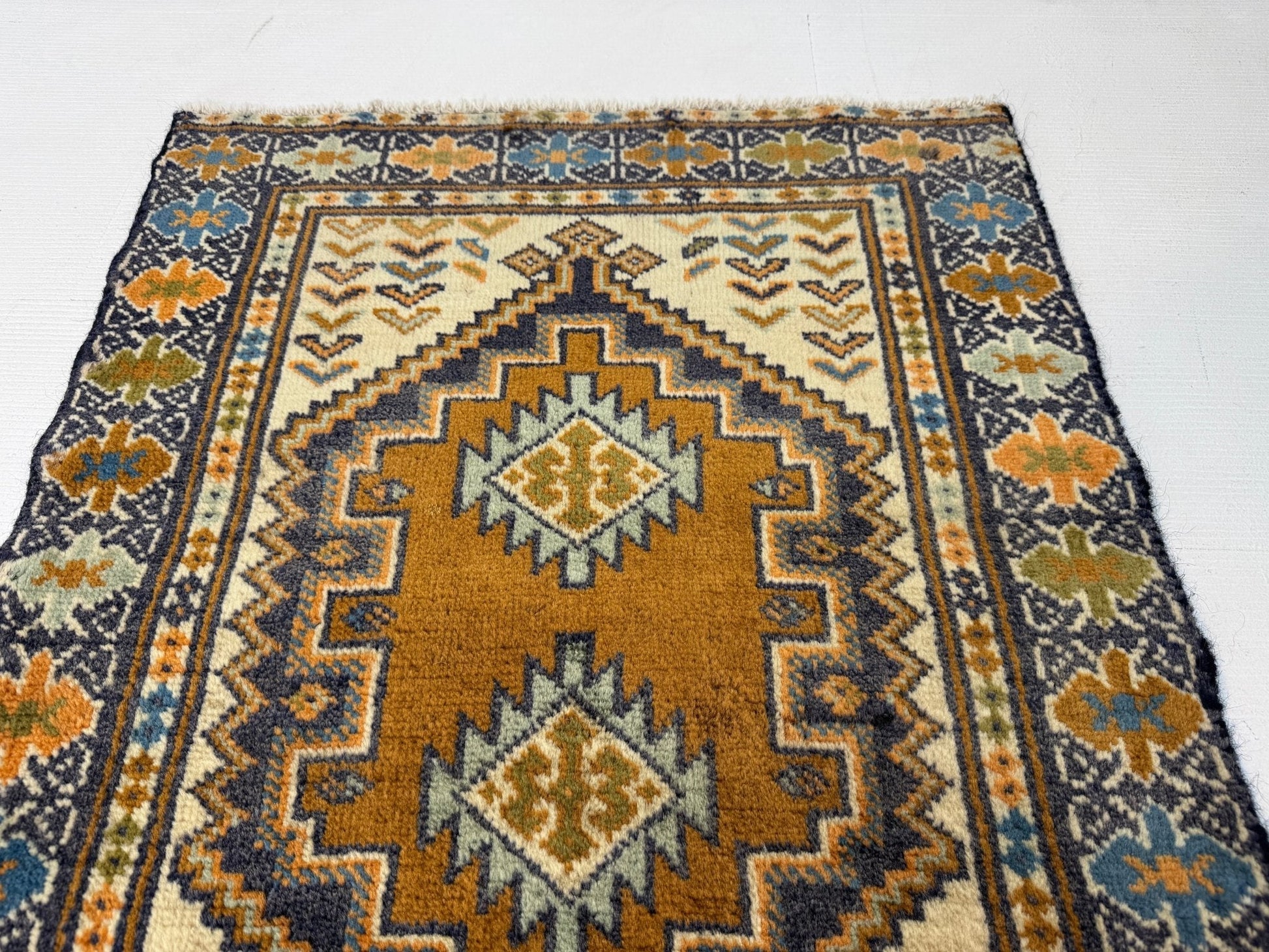 Persian Turkmen Rug | 1' 10” x 2' 7" - Velora Luxury Fashion