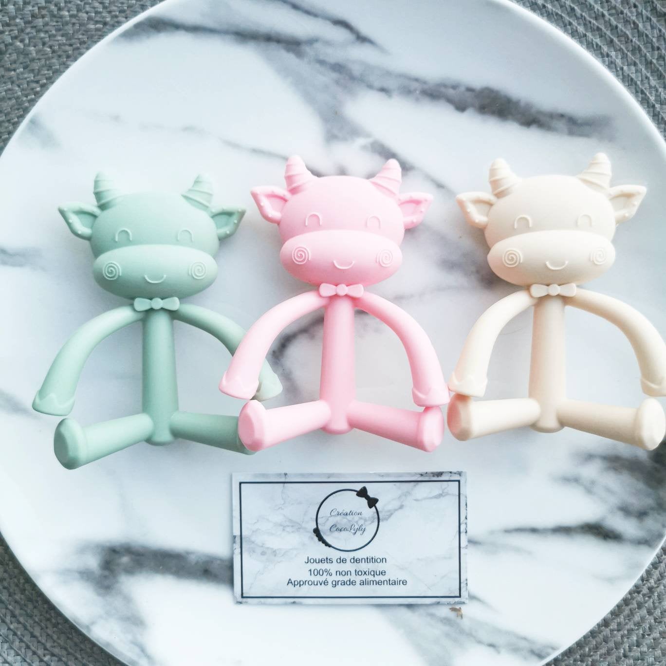 Petite vache de dentition - Velora Luxury Fashion