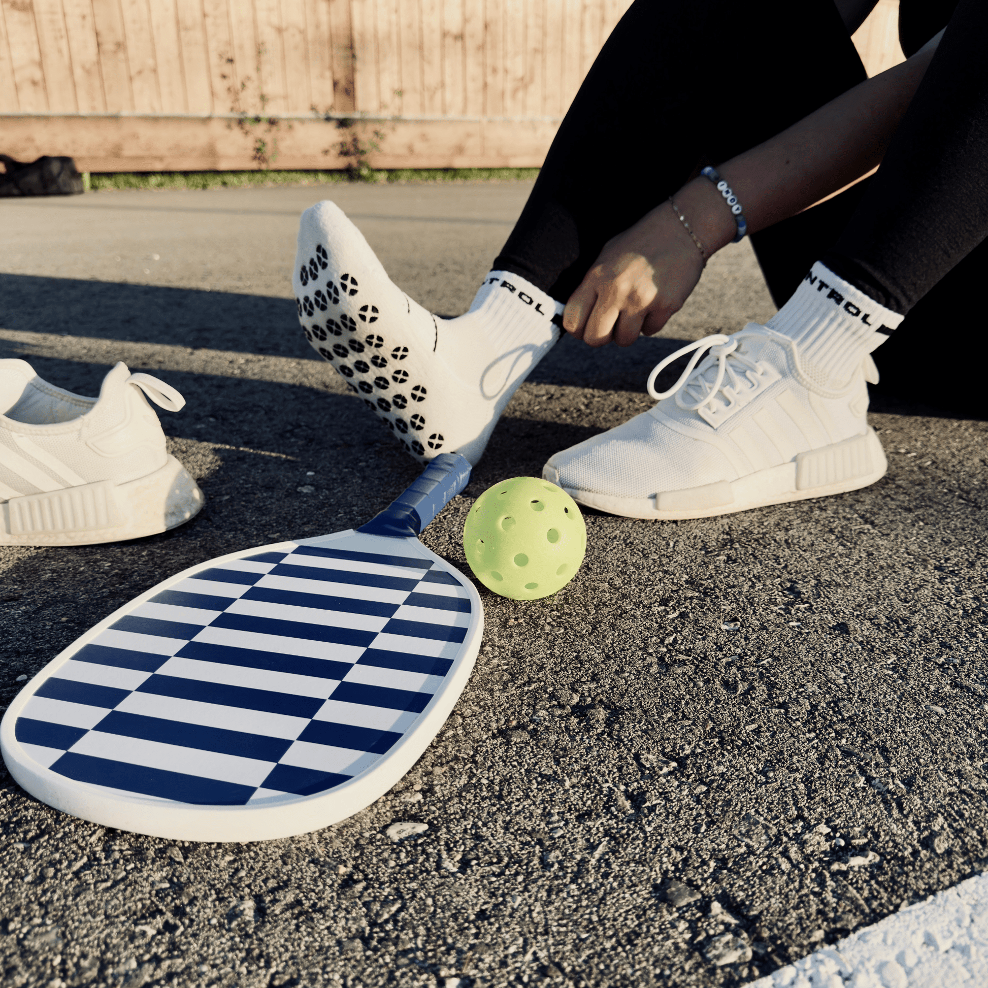 Quarter Pro - White - Velora Luxury Fashion