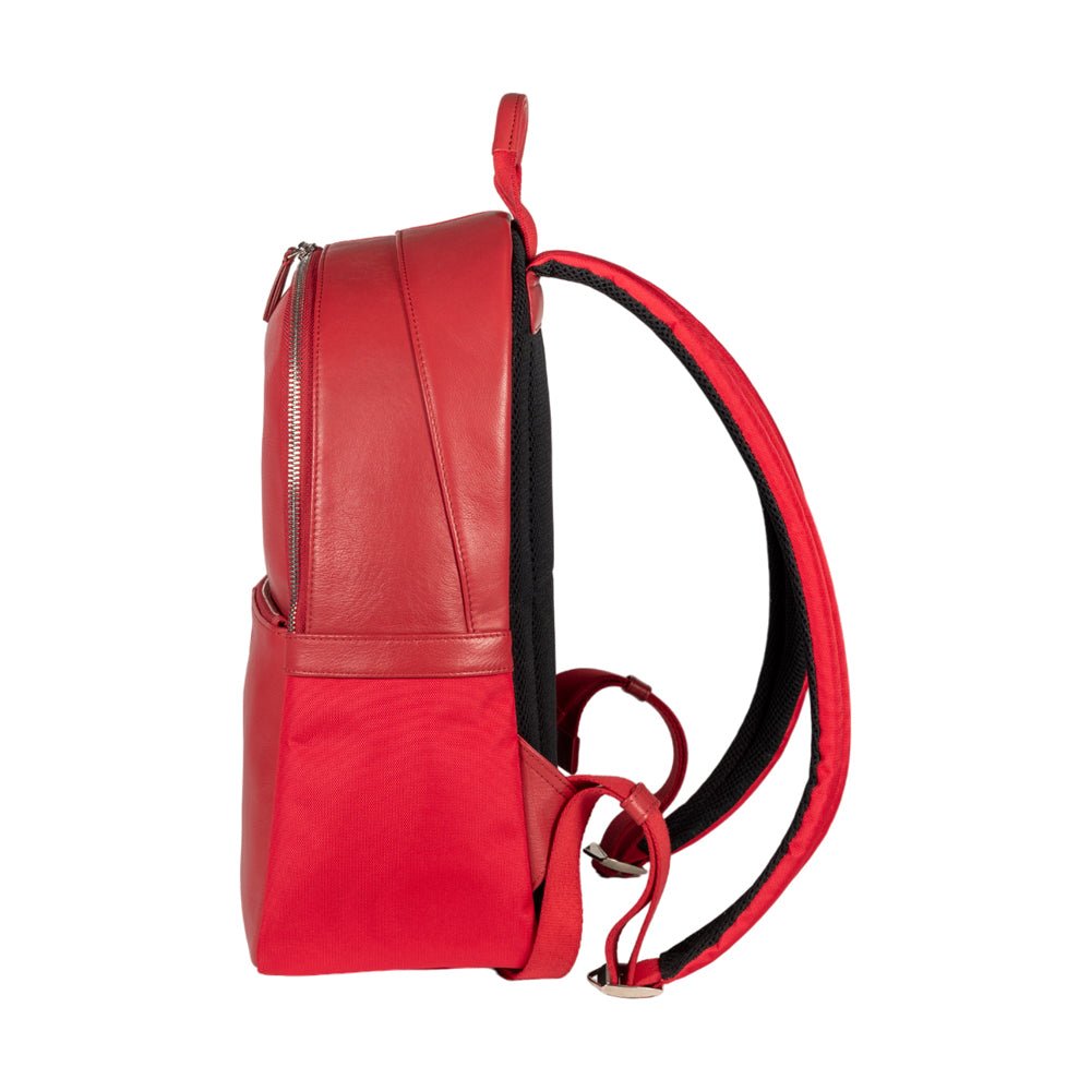RB2001V | Zaino Porta Netbook/Tablet in Nylon/Vera Pelle, con leggera grana. Chiusura con lampo e spallacci regolabili - Colore Rosso - Dimensioni: cm 27 x 38 x 14. Confezione: Sacchetto Tessuto non Tessuto - Velora Luxury Fashion