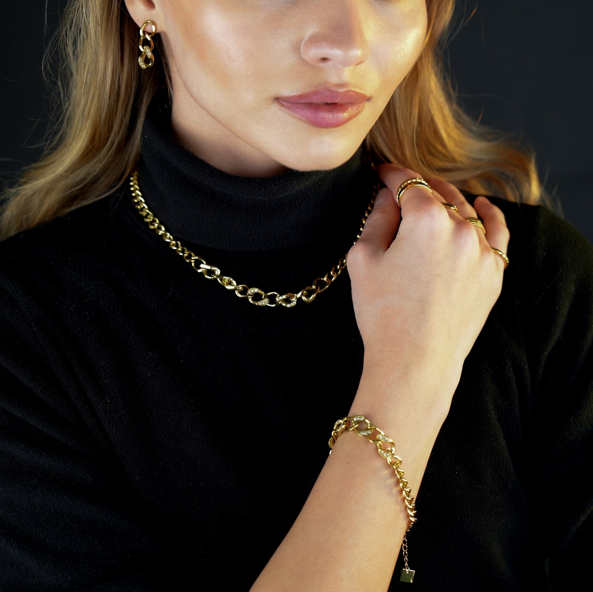 ROUEN Zirconia Embedded Cuban Chain Statement Necklace - Velora Luxury Fashion