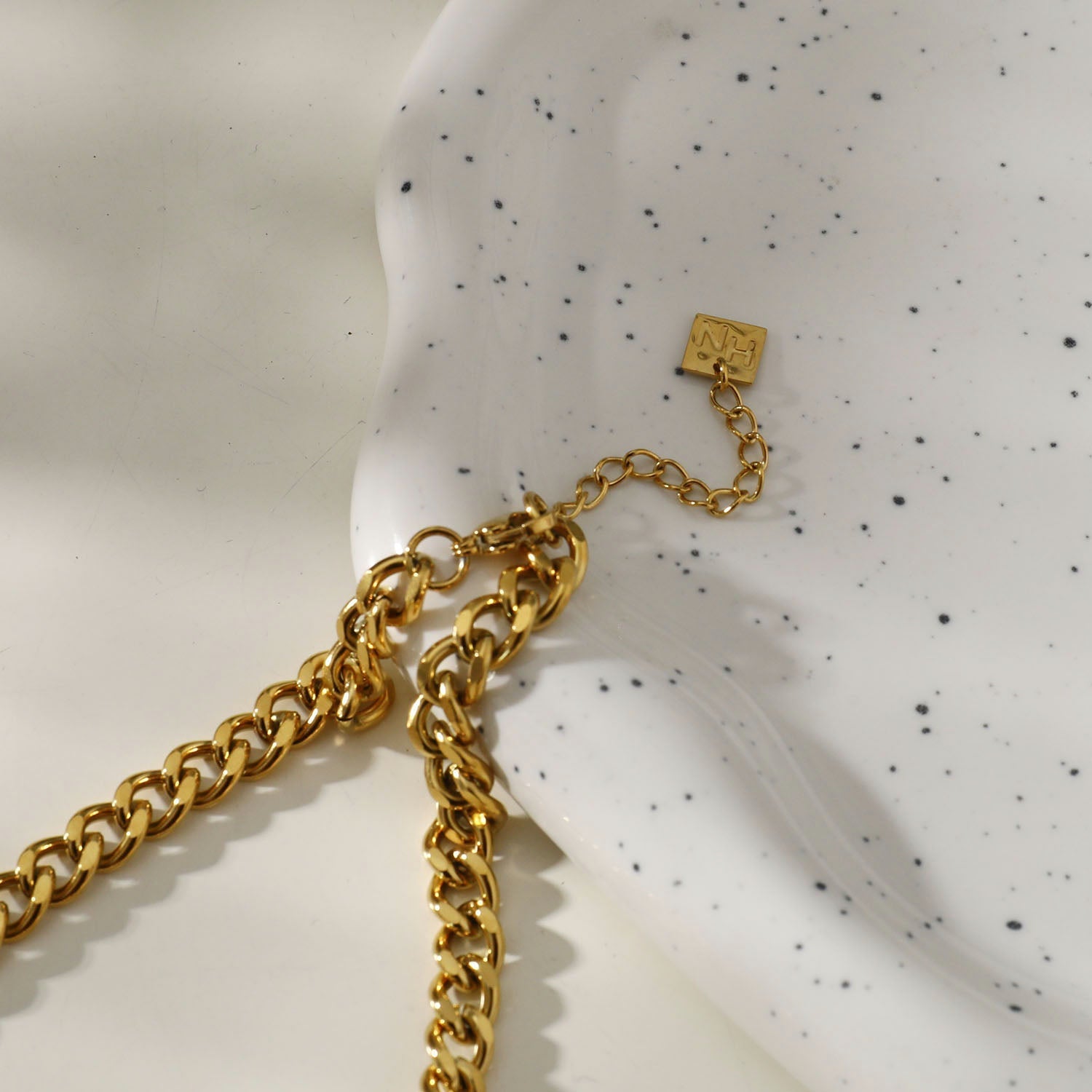 ROUEN Zirconia Embedded Cuban Chain Statement Necklace - Velora Luxury Fashion