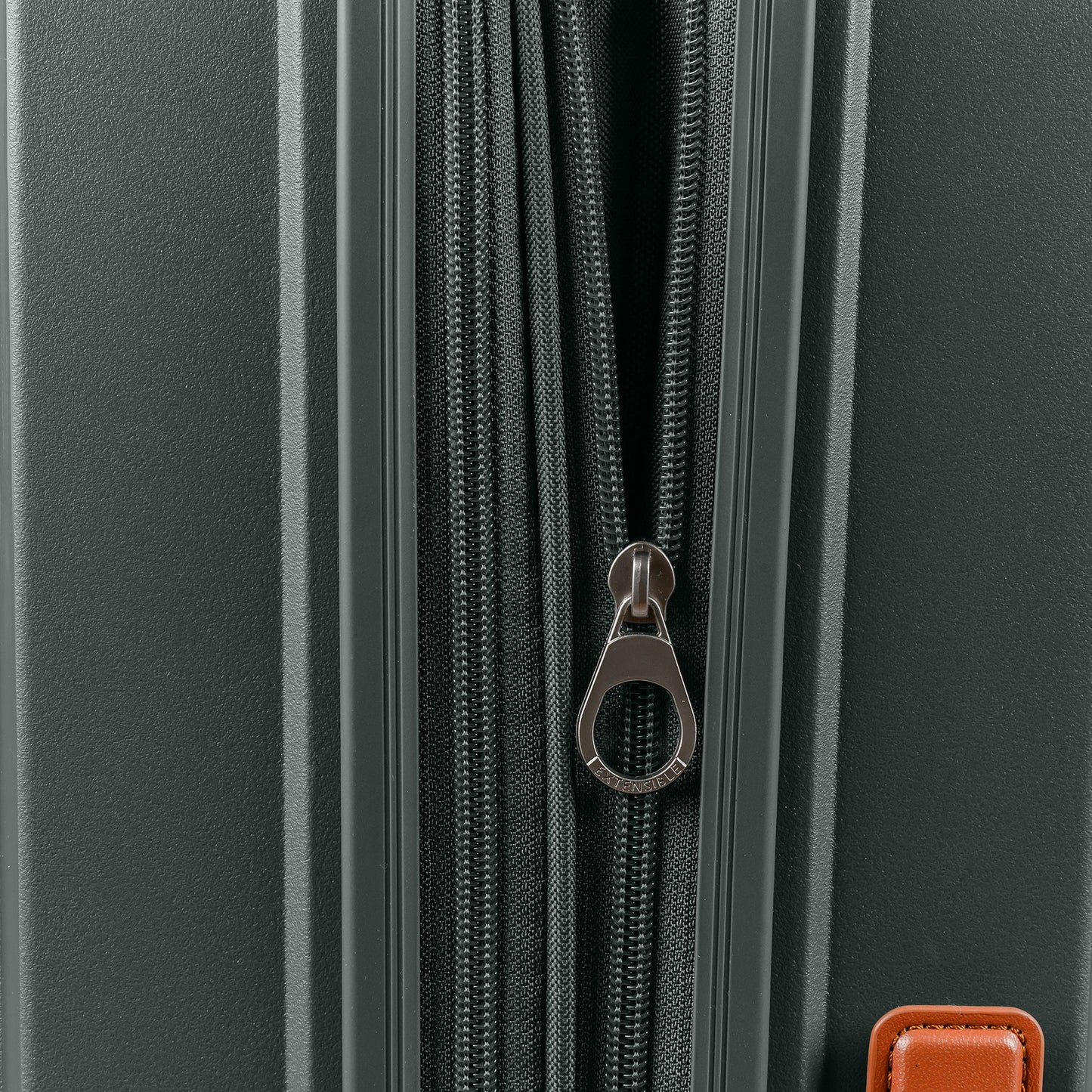 Vintage Aura / Carry-on