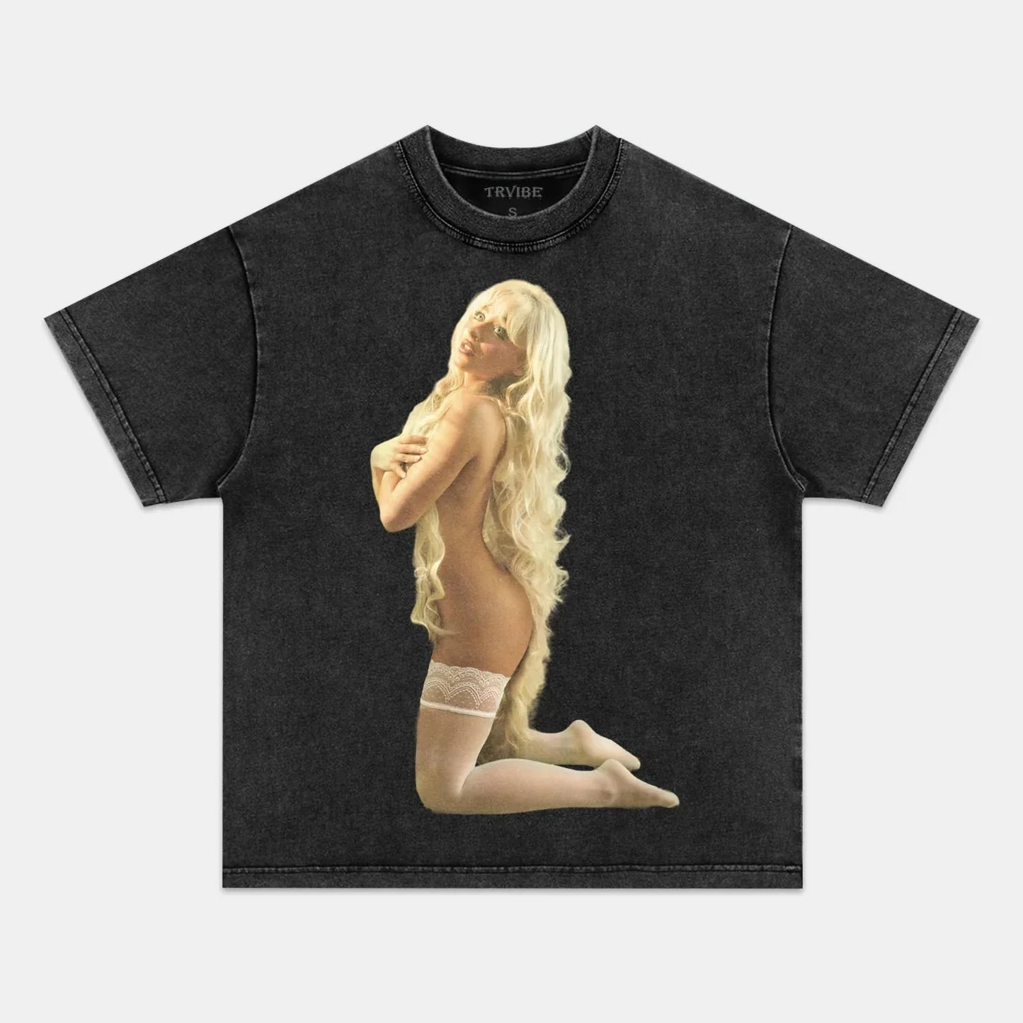 Sabrina Carpenter: Music Icon Tee V9 - Velora