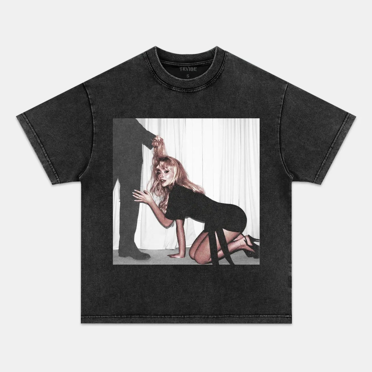 Sabrina Carpenter: Music Icon Tee V15 - Velora