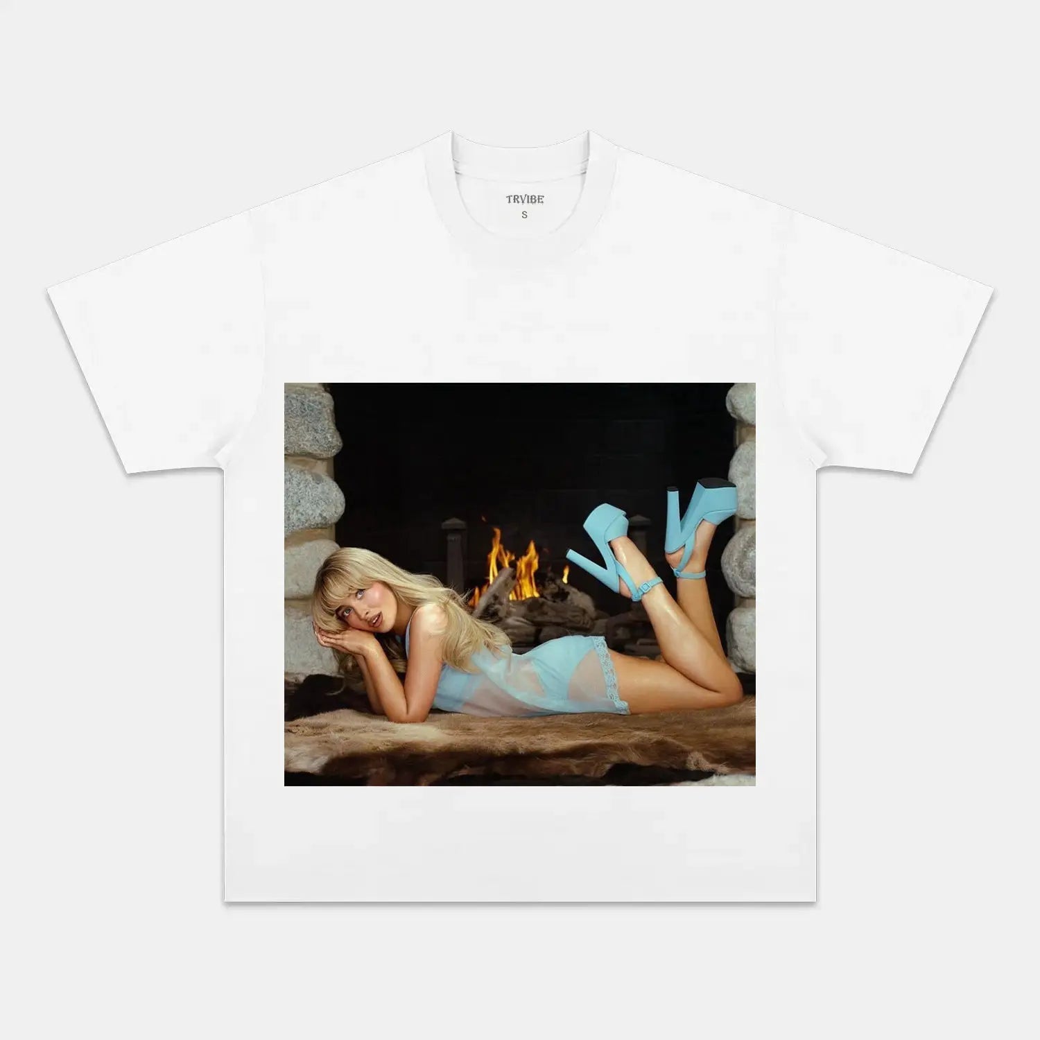 Sabrina Carpenter: Music Icon Tee V3 - Velora