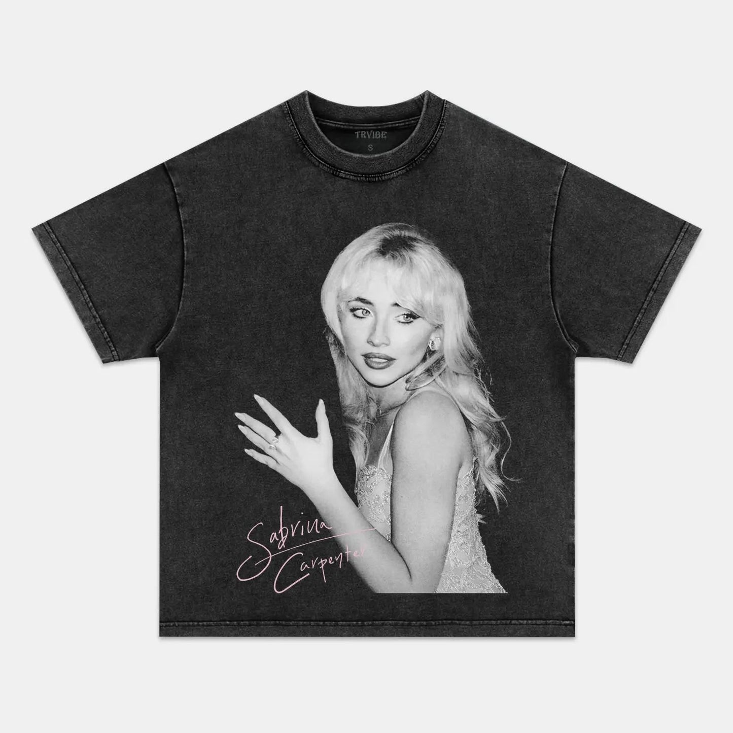 Sabrina Carpenter: Music Icon Tee V19 - Velora