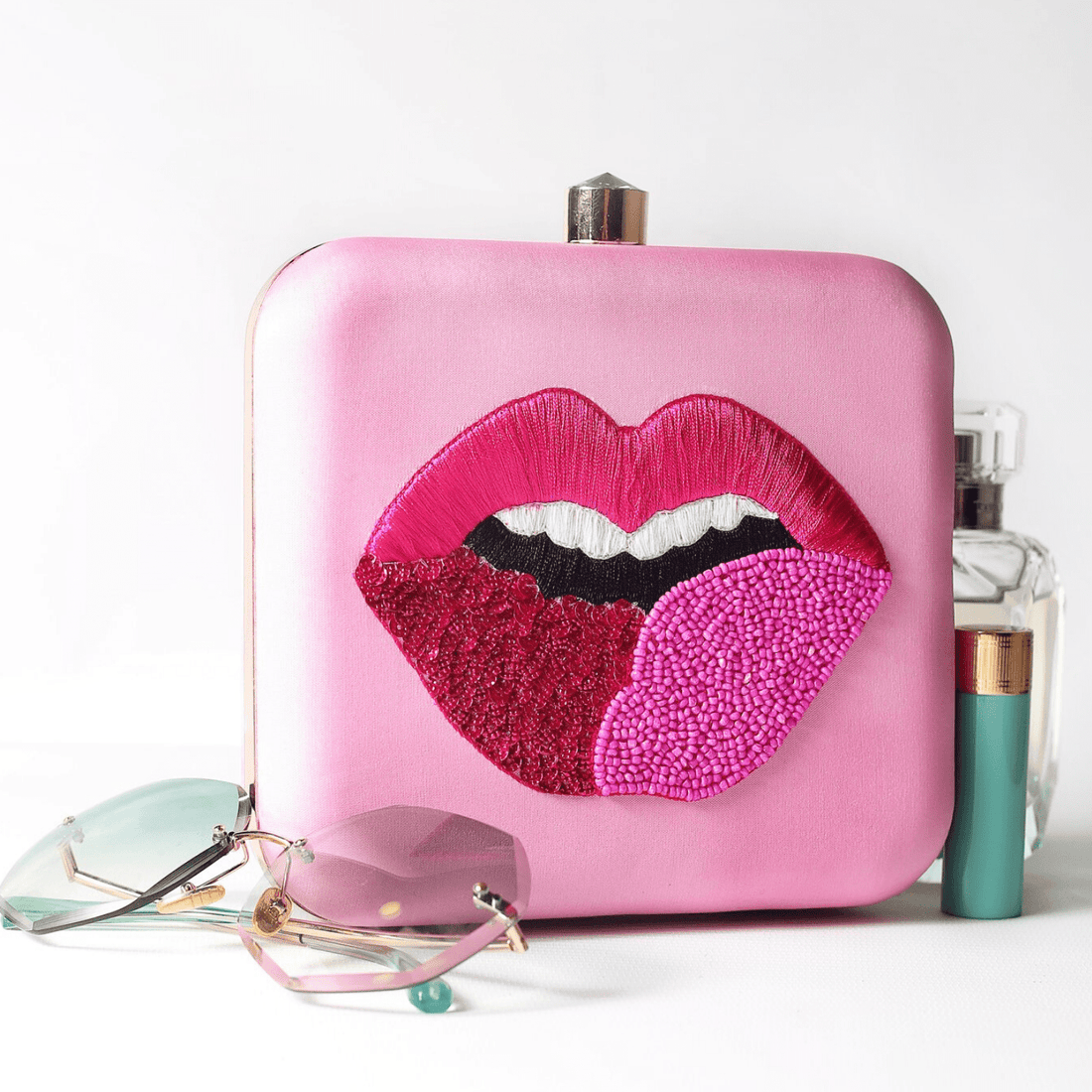 SASSY - Velora Luxury Fashion