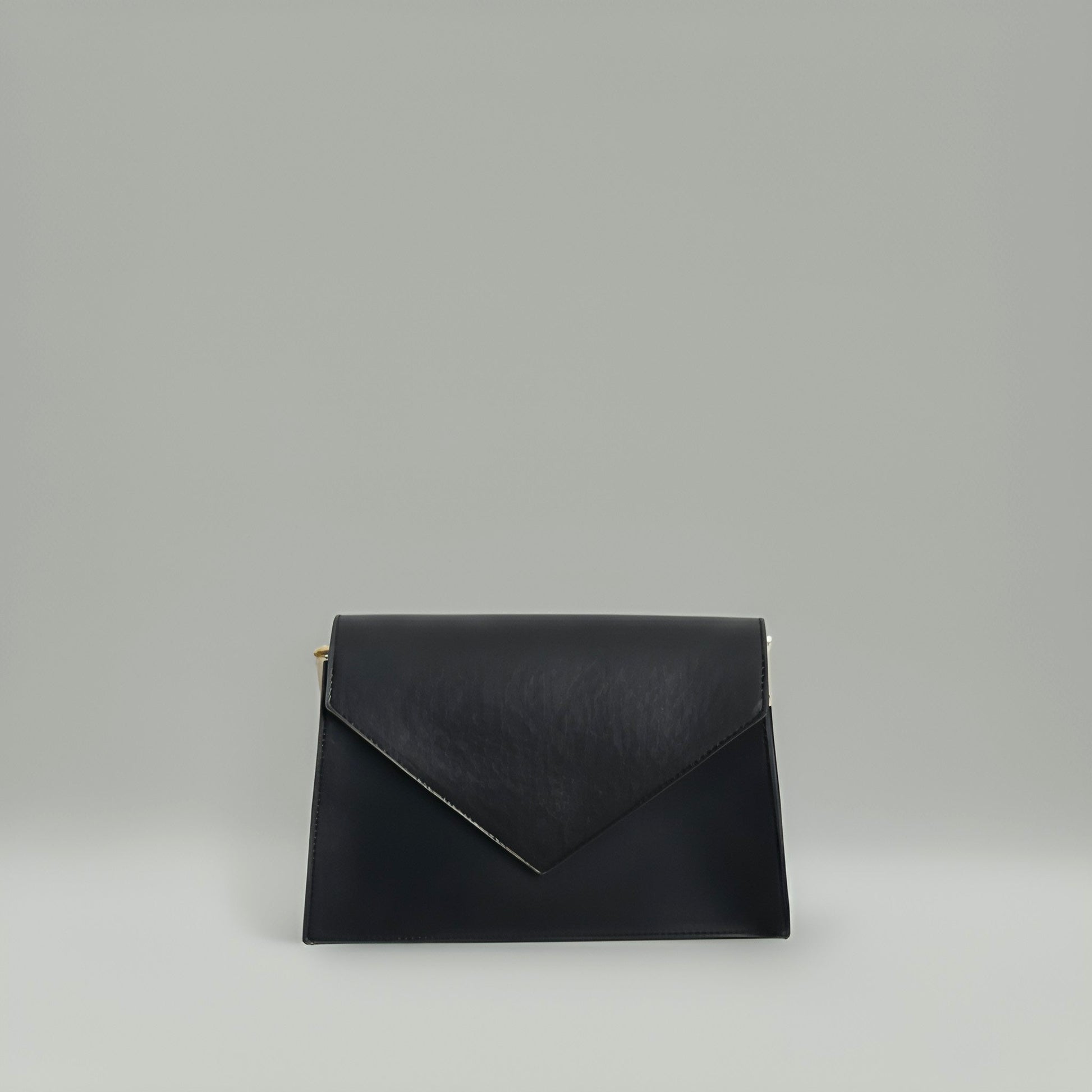 SOHO - Elegant Leather Envelope Crossbody Bag – Classic Black & Terracotta Brown - Velora Luxury Fashion