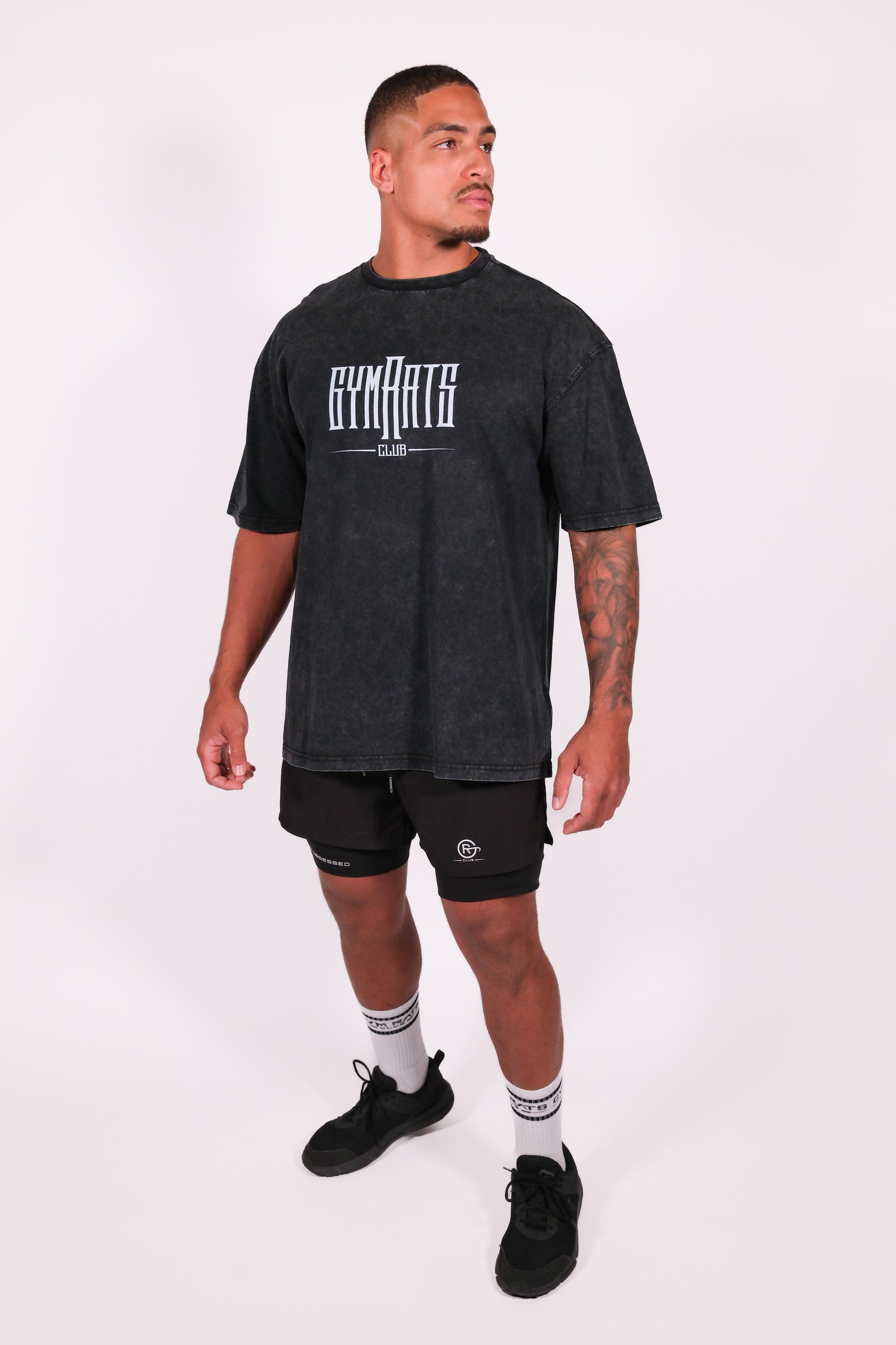 STREET FIGHTER - Velora Luxury Fashion