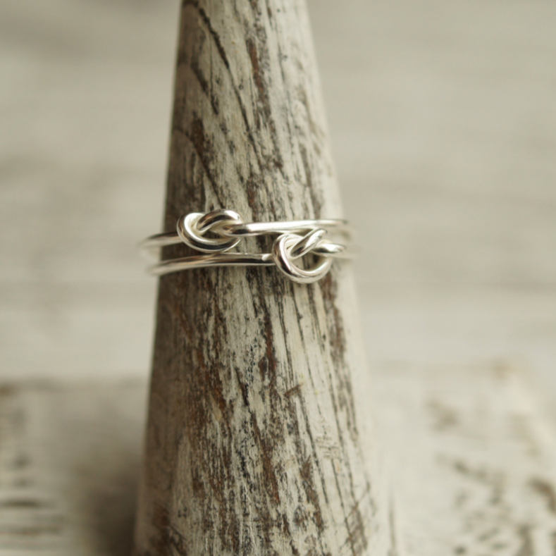 Knot Ring Single Friendship