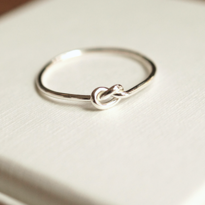 Knot Ring Single Friendship