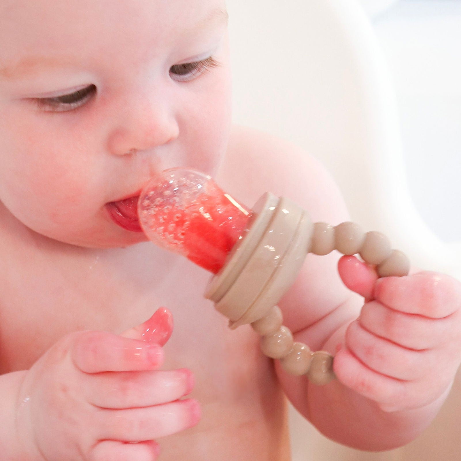Silicone Infant Feeder - Velora Luxury Fashion
